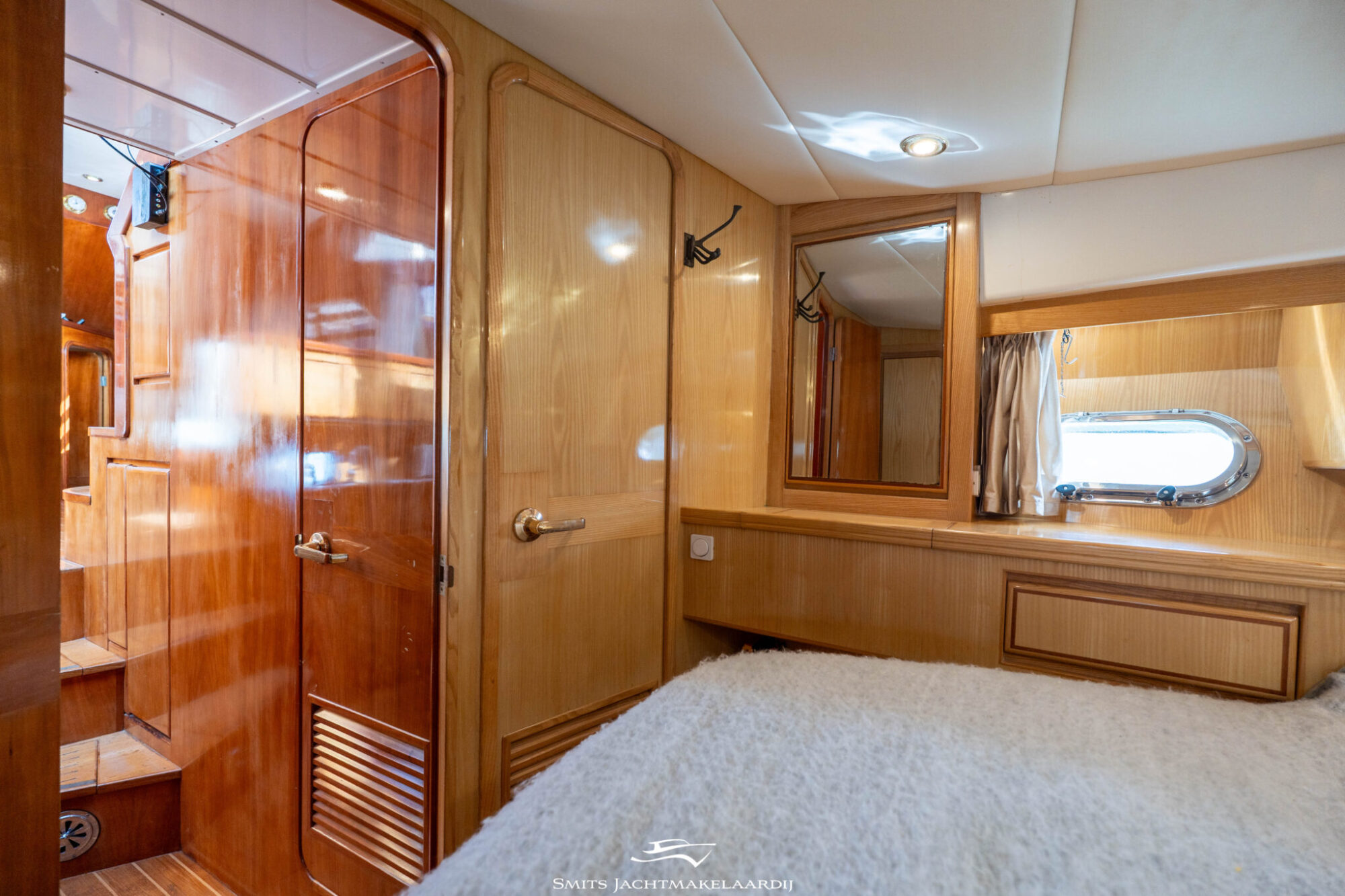 Astor 37 Flybridge 1996 – ruim sportjacht met twee hutten - Foto 16