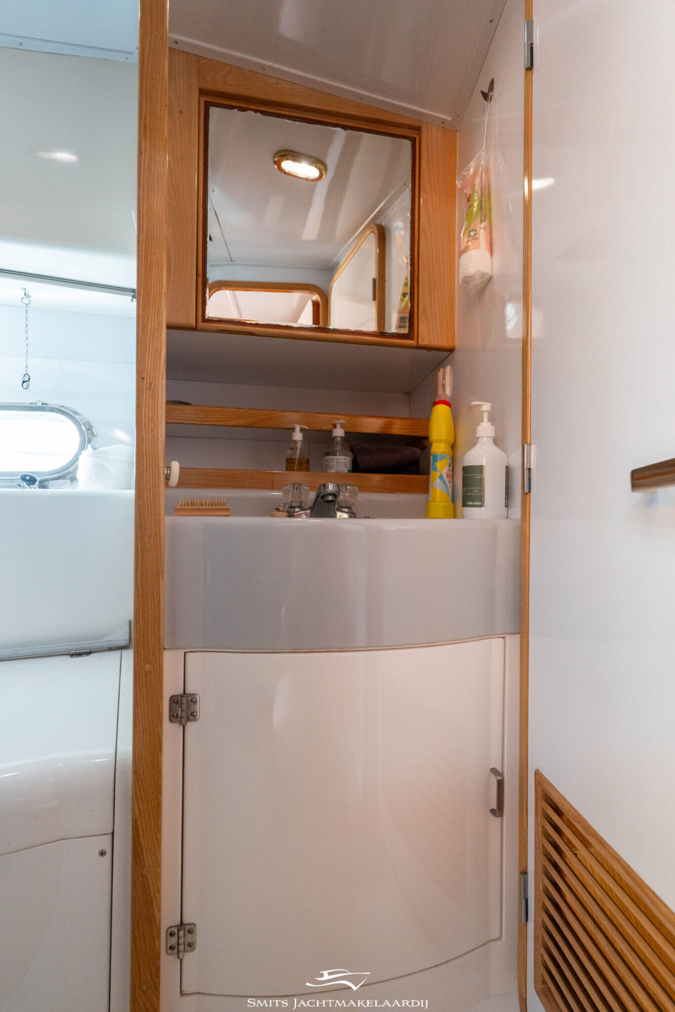 Astor 37 Flybridge 1996 – ruim sportjacht met twee hutten - Foto 19