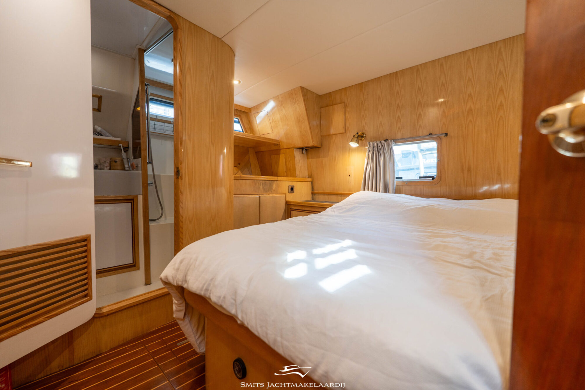 Astor 37 Flybridge 1996 – ruim sportjacht met twee hutten - Foto 25
