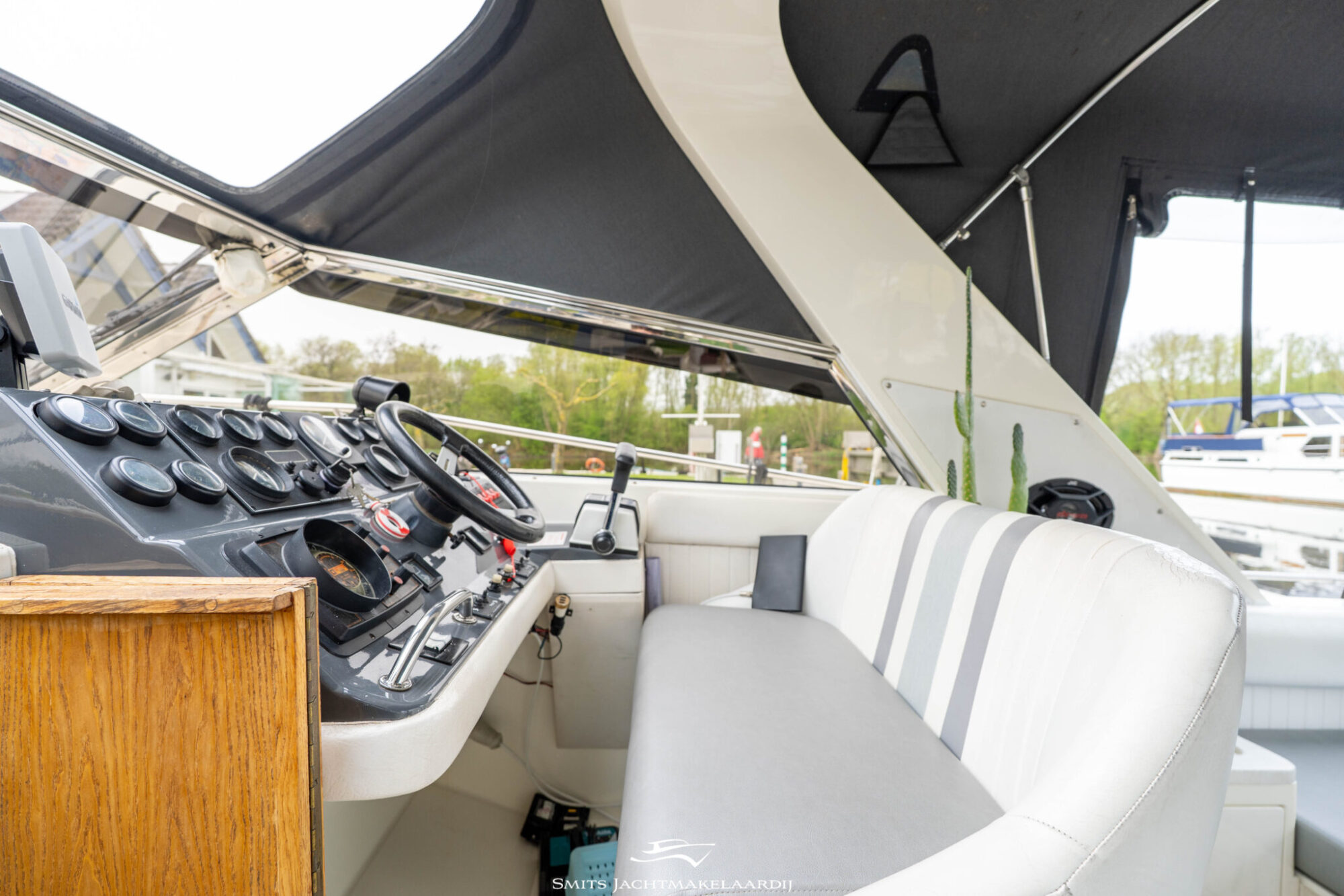Fairline Targa 33 1986 – comfortabel en sportief - Foto 14