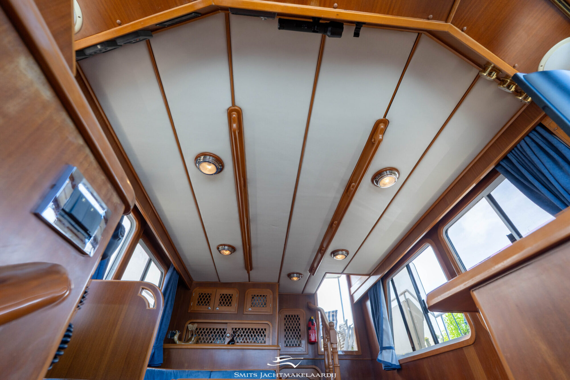 Baltic Trawler 40 Flybridge 2008 – Massief kersen interieur - Foto 24