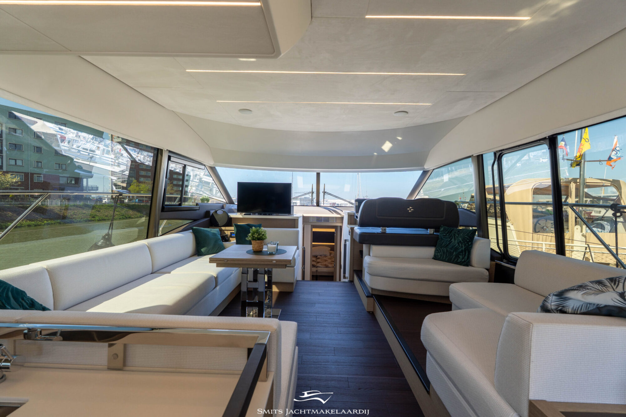 Prestige 590 Flybridge 2022 – Vierhuts flybridge met Zeus-pods - Foto 13