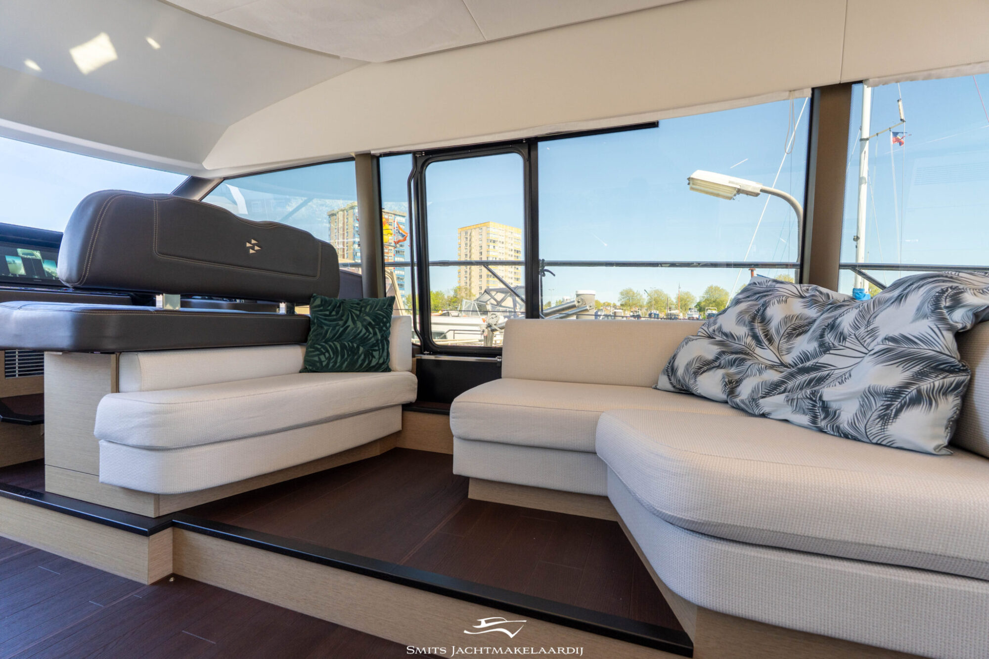Prestige 590 Flybridge 2022 – Vierhuts flybridge met Zeus-pods - Foto 19