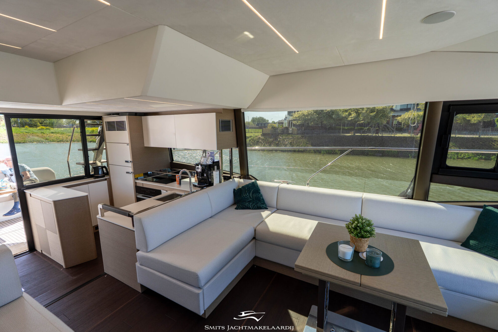 Prestige 590 Flybridge 2022 – Vierhuts flybridge met Zeus-pods - Foto 29