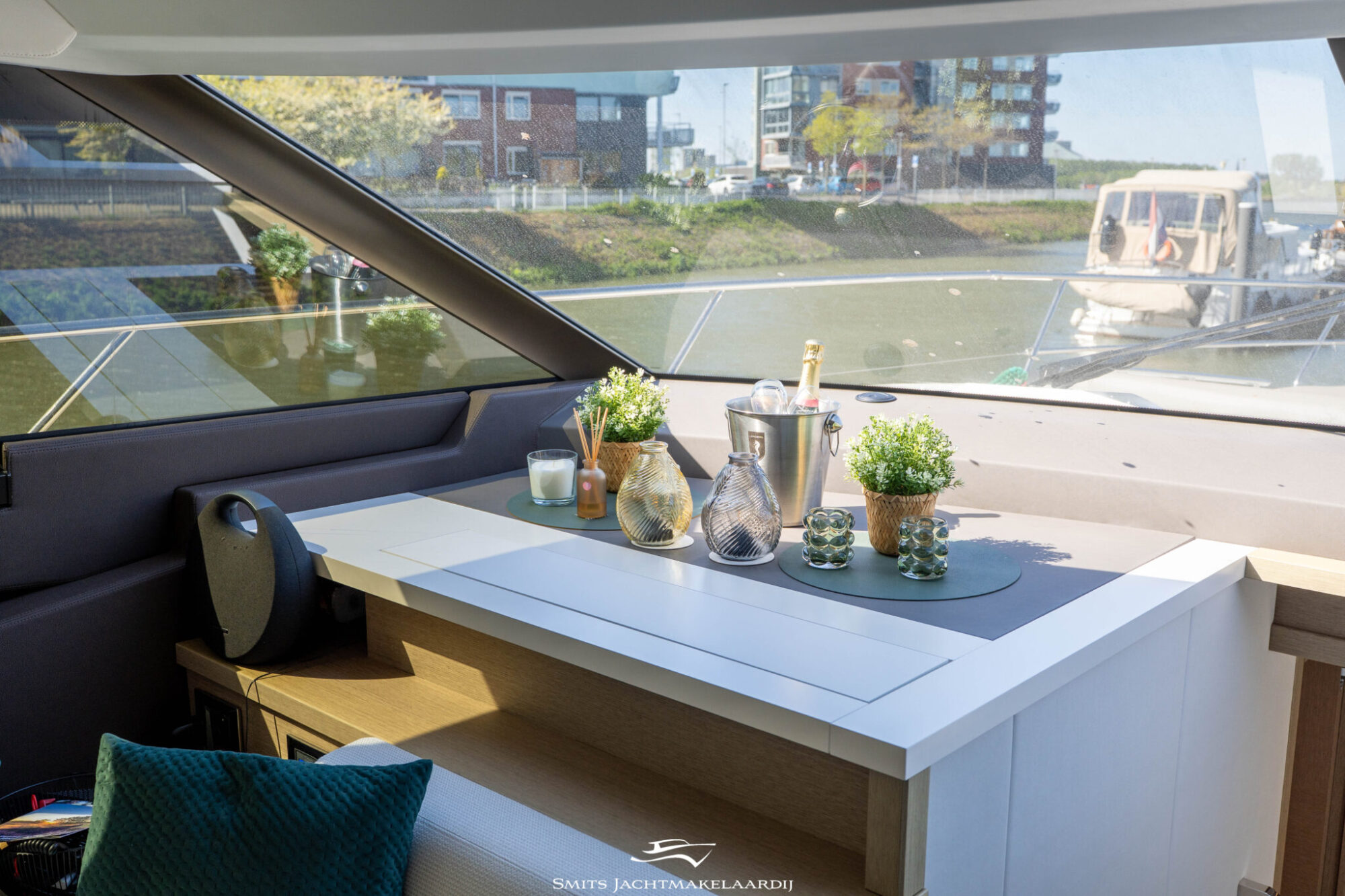 Prestige 590 Flybridge 2022 – Vierhuts flybridge met Zeus-pods - Foto 30