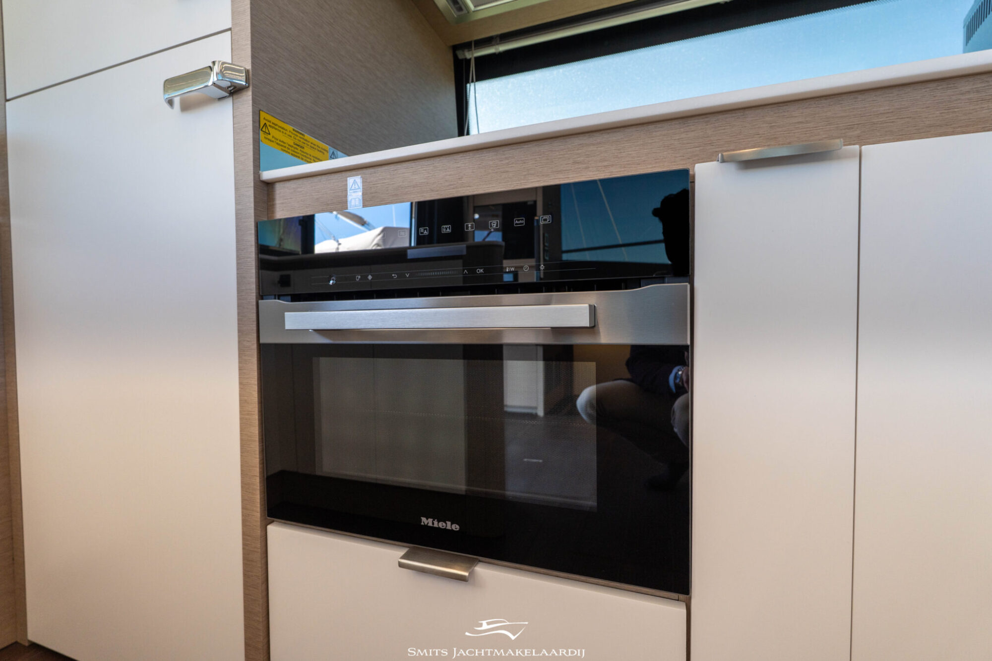 Prestige 590 Flybridge 2022 – Vierhuts flybridge met Zeus-pods - Foto 9