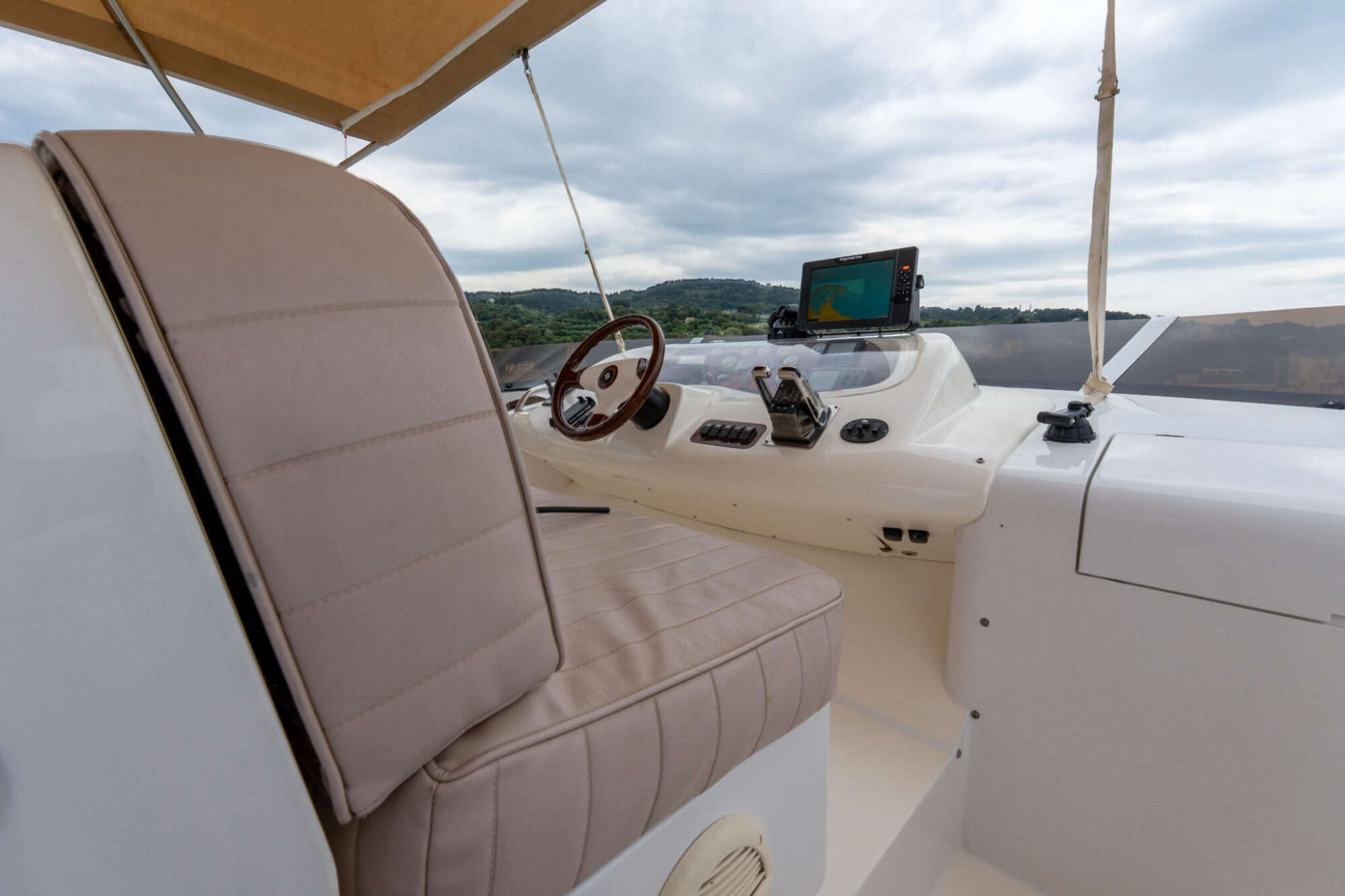 Fairline Squadron 62/65 1992 – volledig liveaboard uitgerust - Foto 24