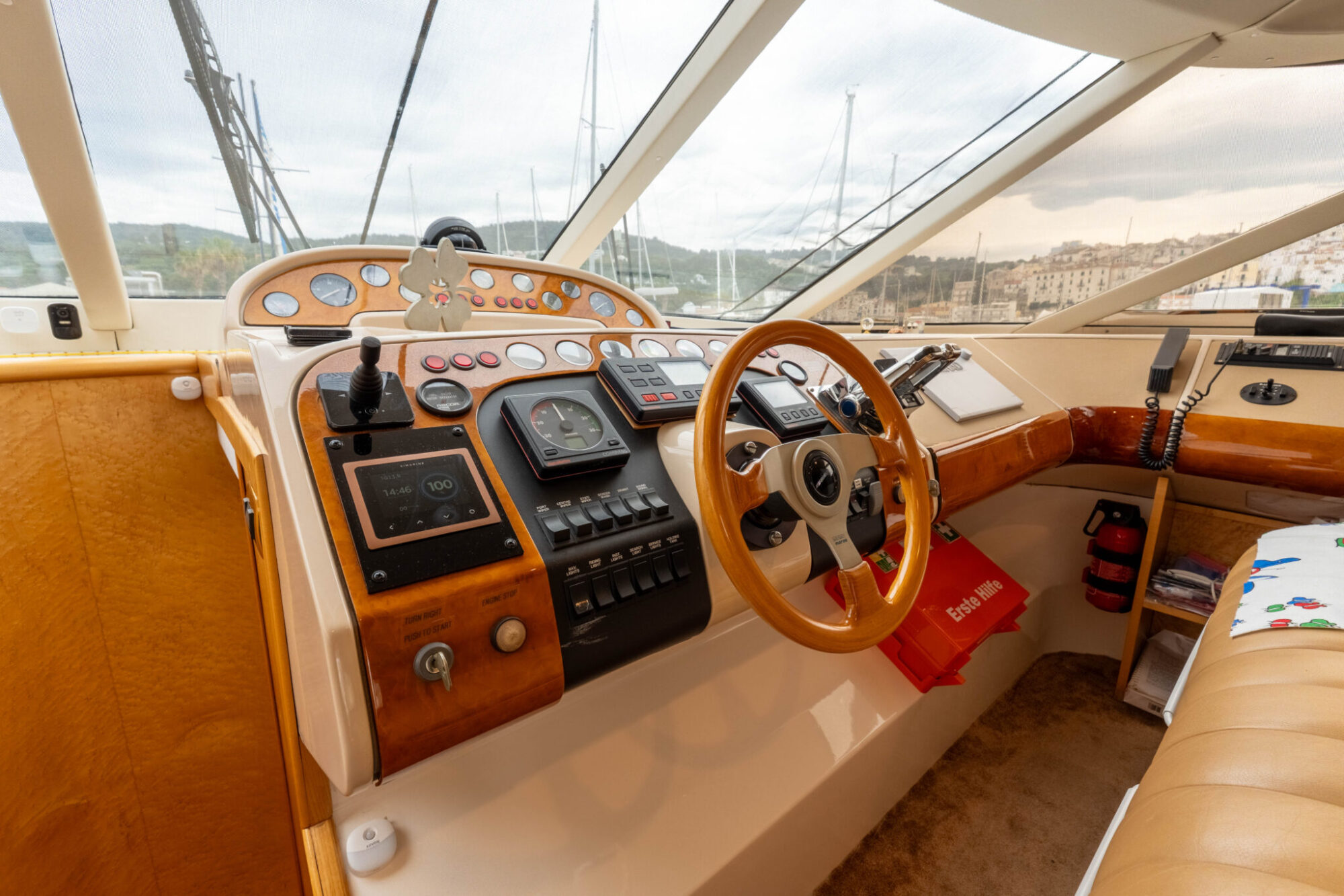 Fairline Squadron 62/65 1992 – volledig liveaboard uitgerust - Foto 25