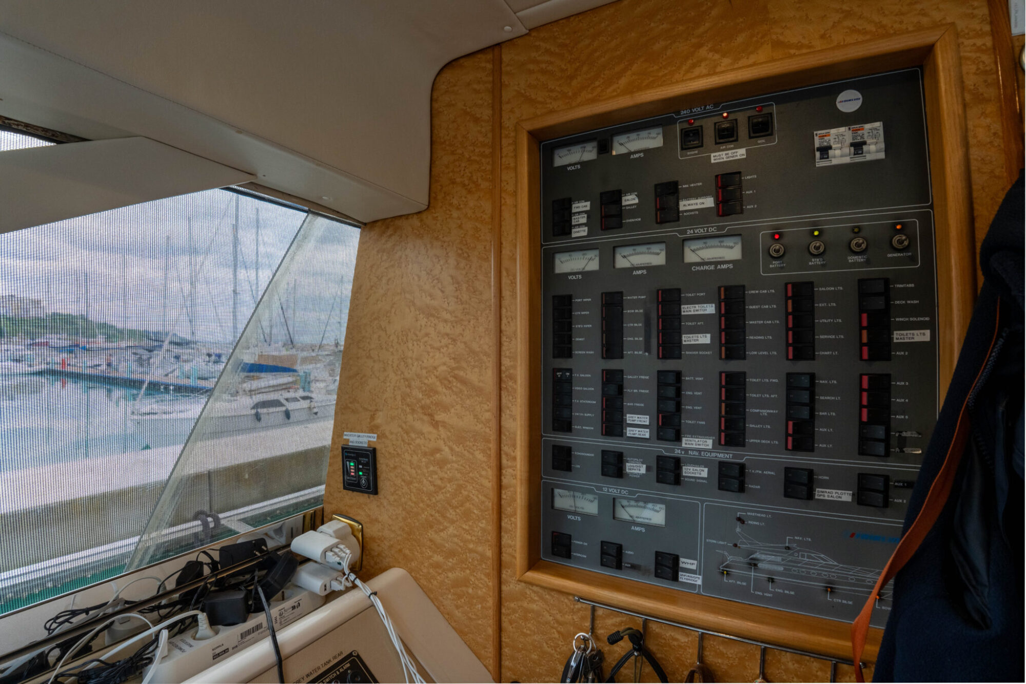 Fairline Squadron 62/65 1992 – volledig liveaboard uitgerust - Foto 26