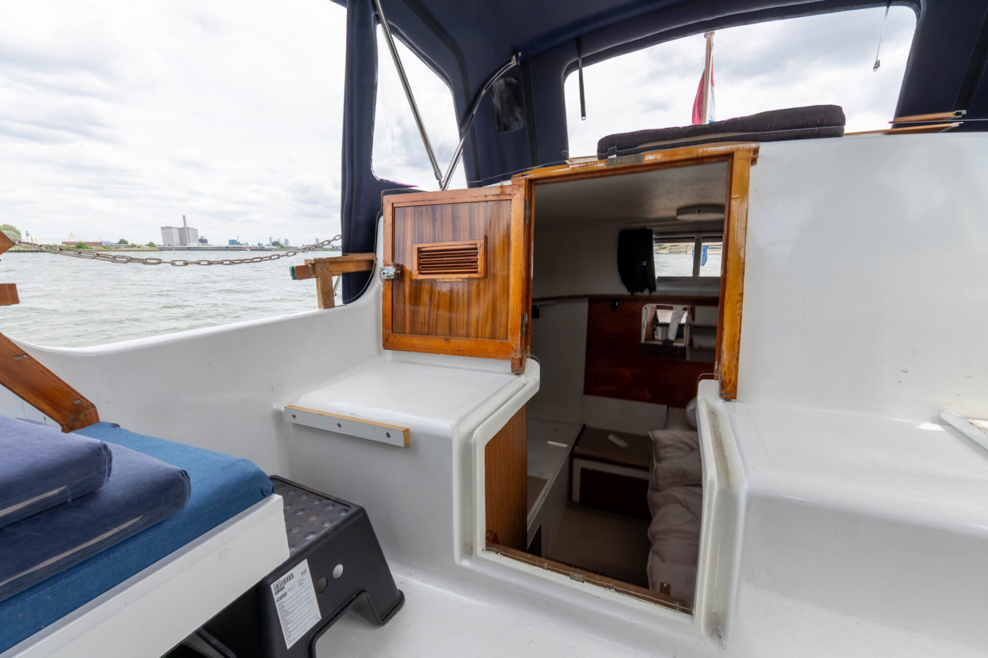 Amerglass 32 Explorer 1973 – dubbelmotorige klassieker - Foto 17