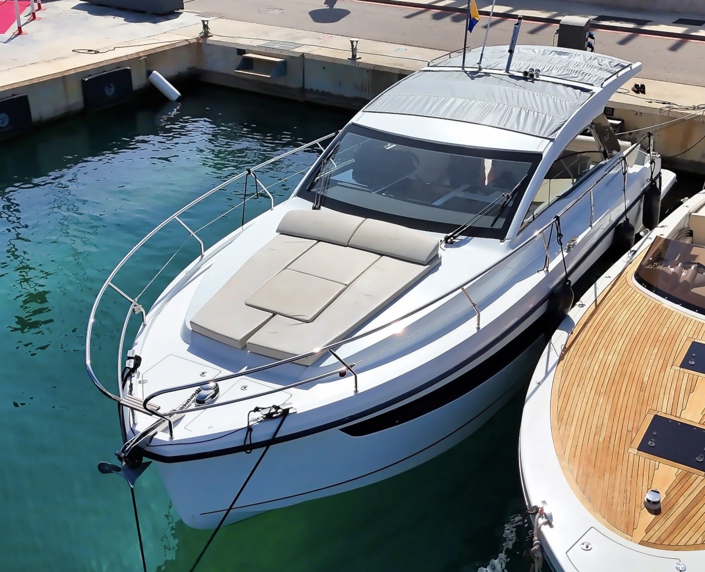 Sealine S335 2022 – dubbel Volvo, joystick, BTW betaald - Foto 26