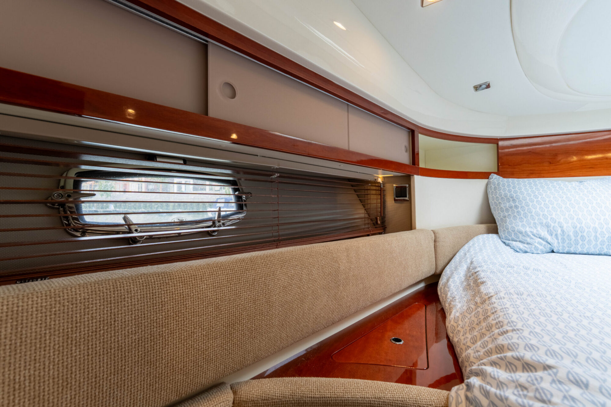 Fairline Targa 38 2008 – Sportieve cruiser met 2×300 pk - Foto 11