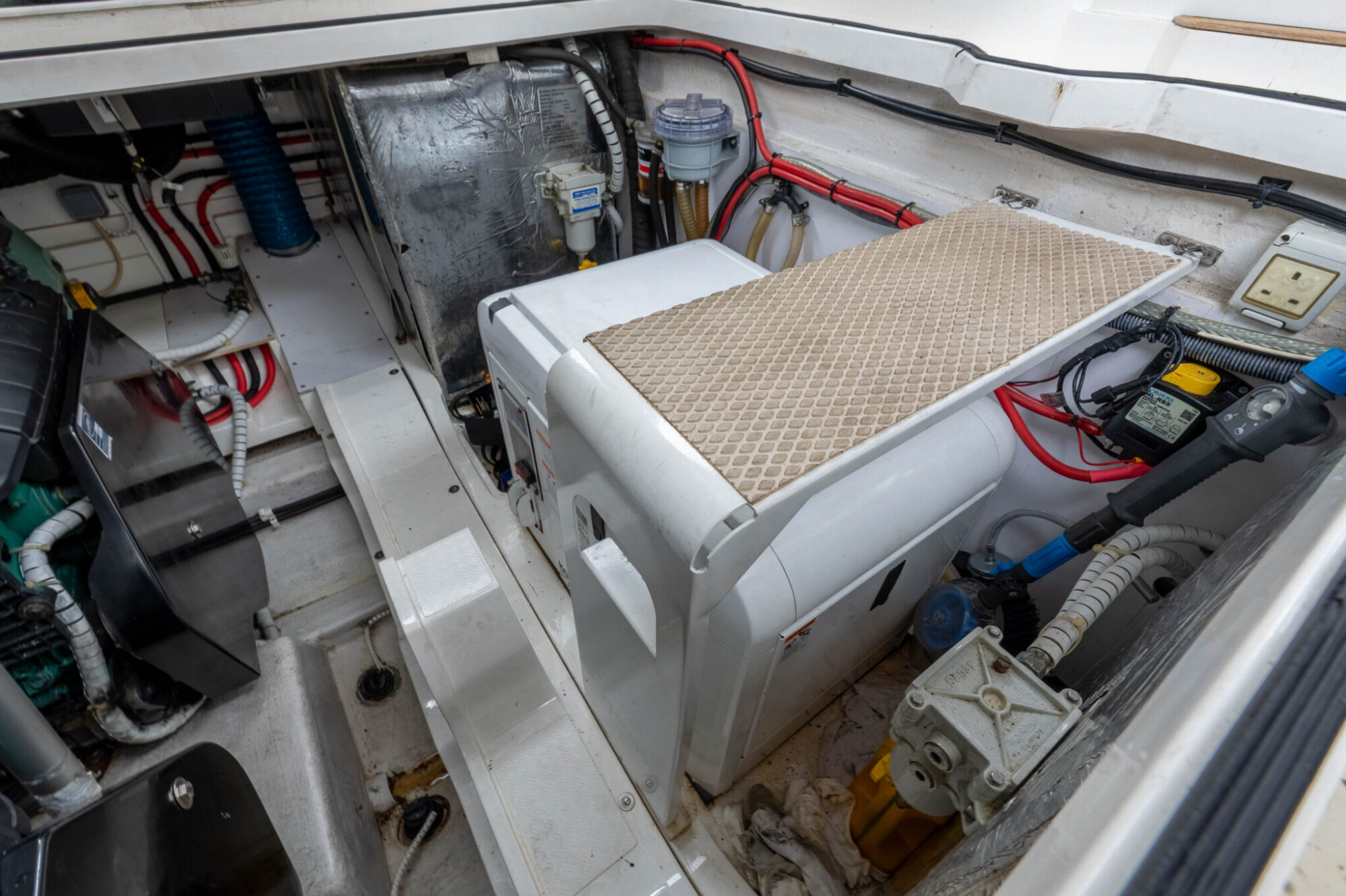 Fairline Targa 38 2008 – Sportieve cruiser met 2×300 pk - Foto 19