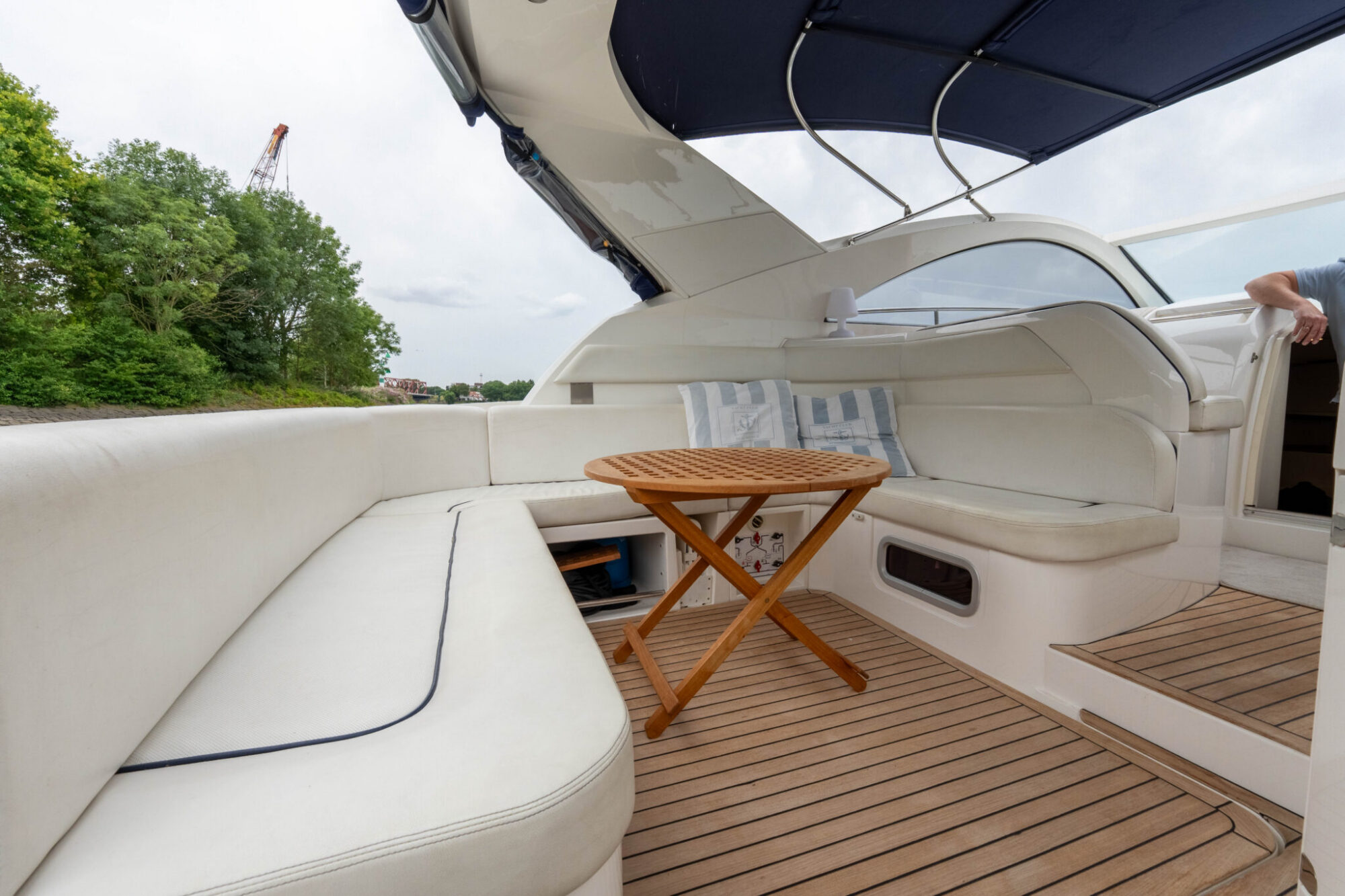Fairline Targa 38 2008 – Sportieve cruiser met 2×300 pk - Foto 23