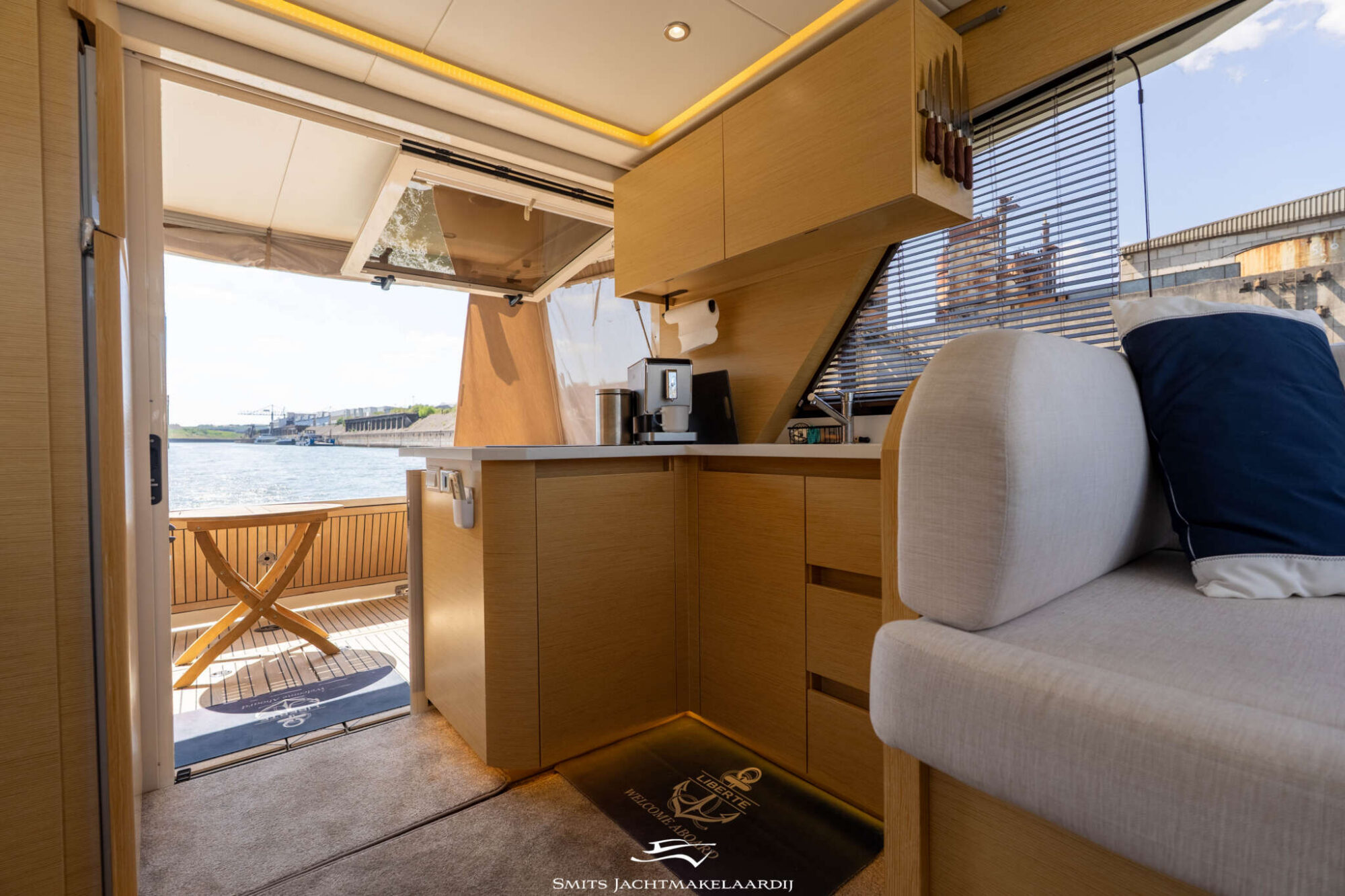 Greenline 39 2018 – hybride techniek en teakdek - Foto 11