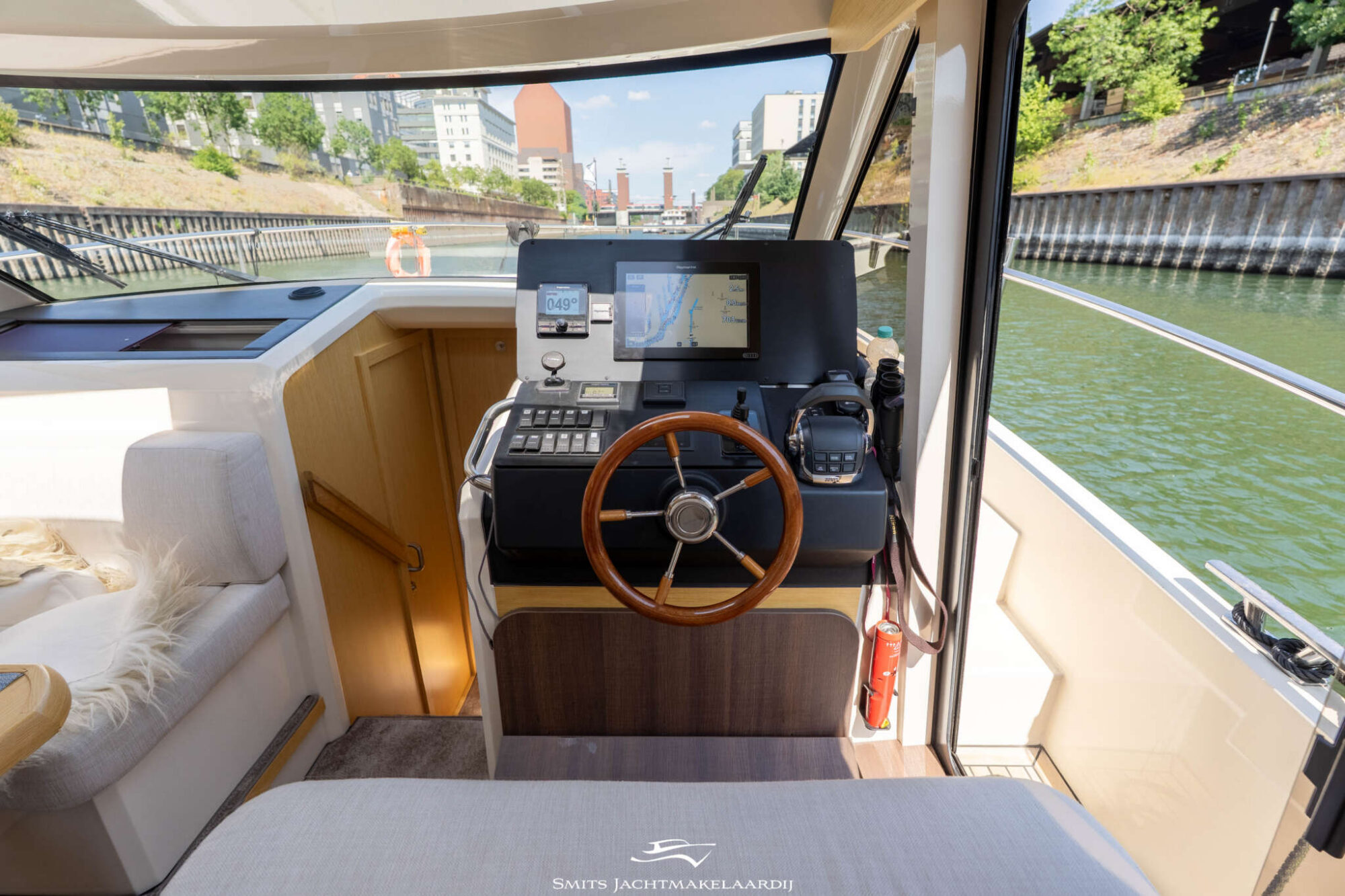 Greenline 39 2018 – hybride techniek en teakdek - Foto 9