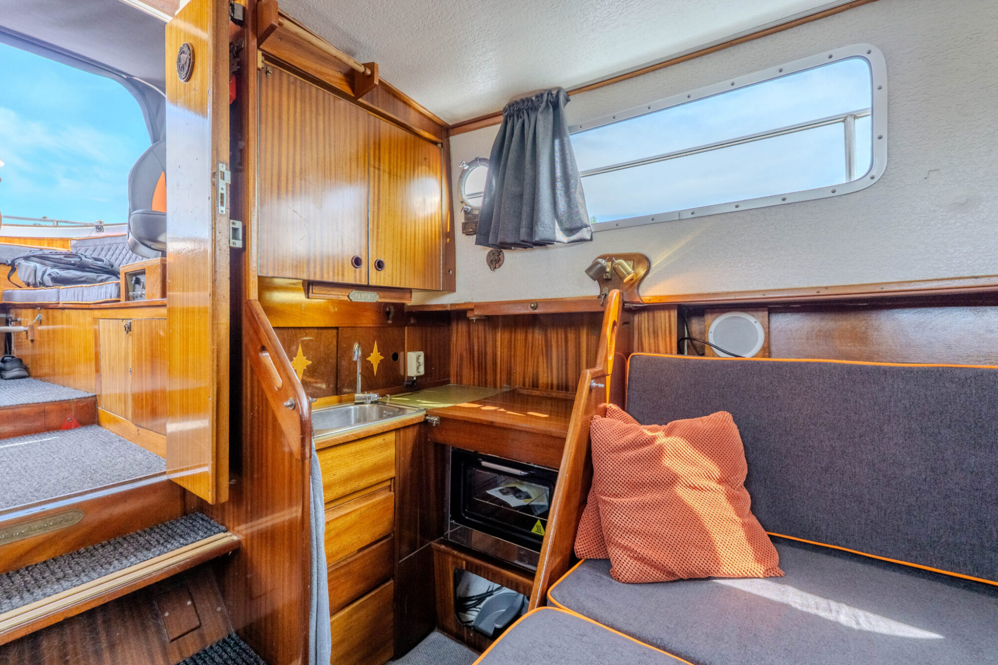 Finnclipper 35 OK 1972 – degelijk motorjacht met ligplaats Meppel - Foto 17