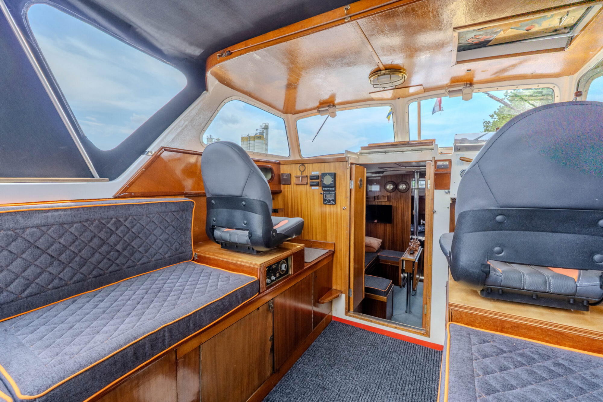 Finnclipper 35 OK 1972 – degelijk motorjacht met ligplaats Meppel - Foto 5