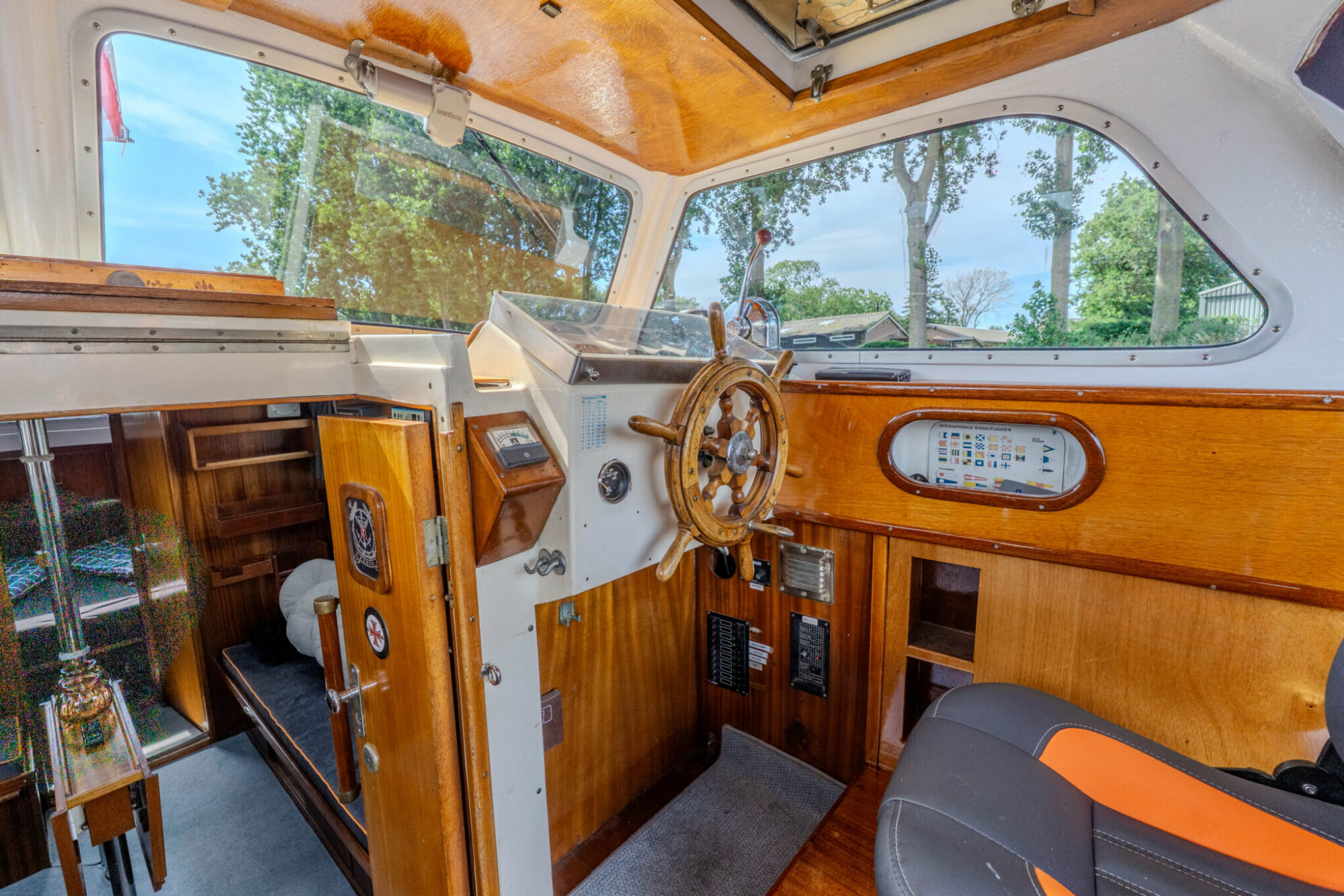 Finnclipper 35 OK 1972 – degelijk motorjacht met ligplaats Meppel - Foto 8