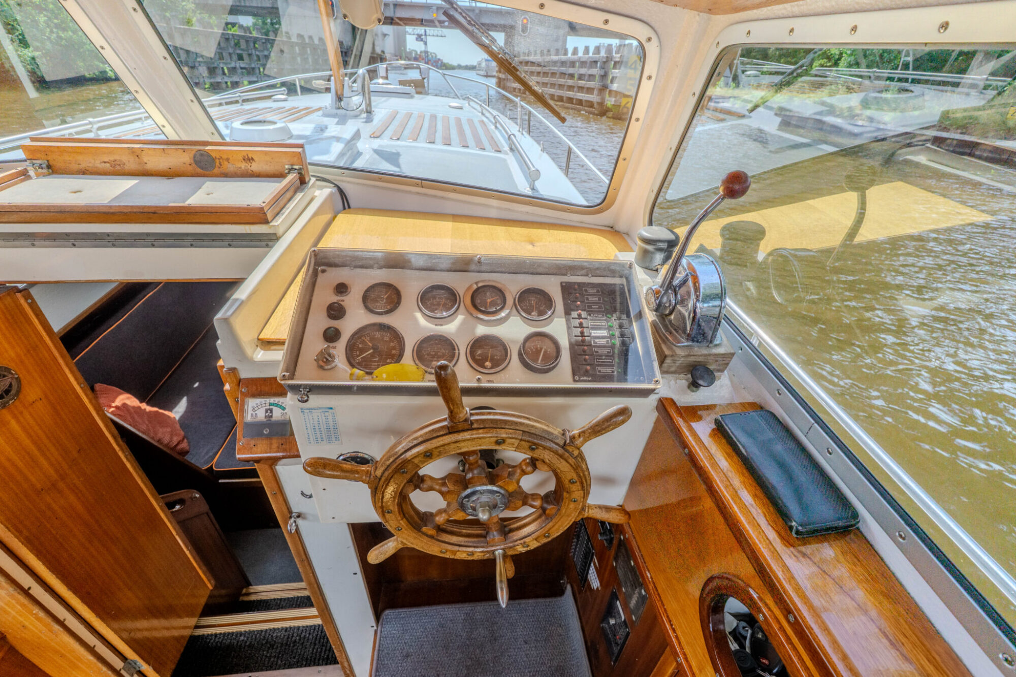 Finnclipper 35 OK 1972 – degelijk motorjacht met ligplaats Meppel - Foto 9