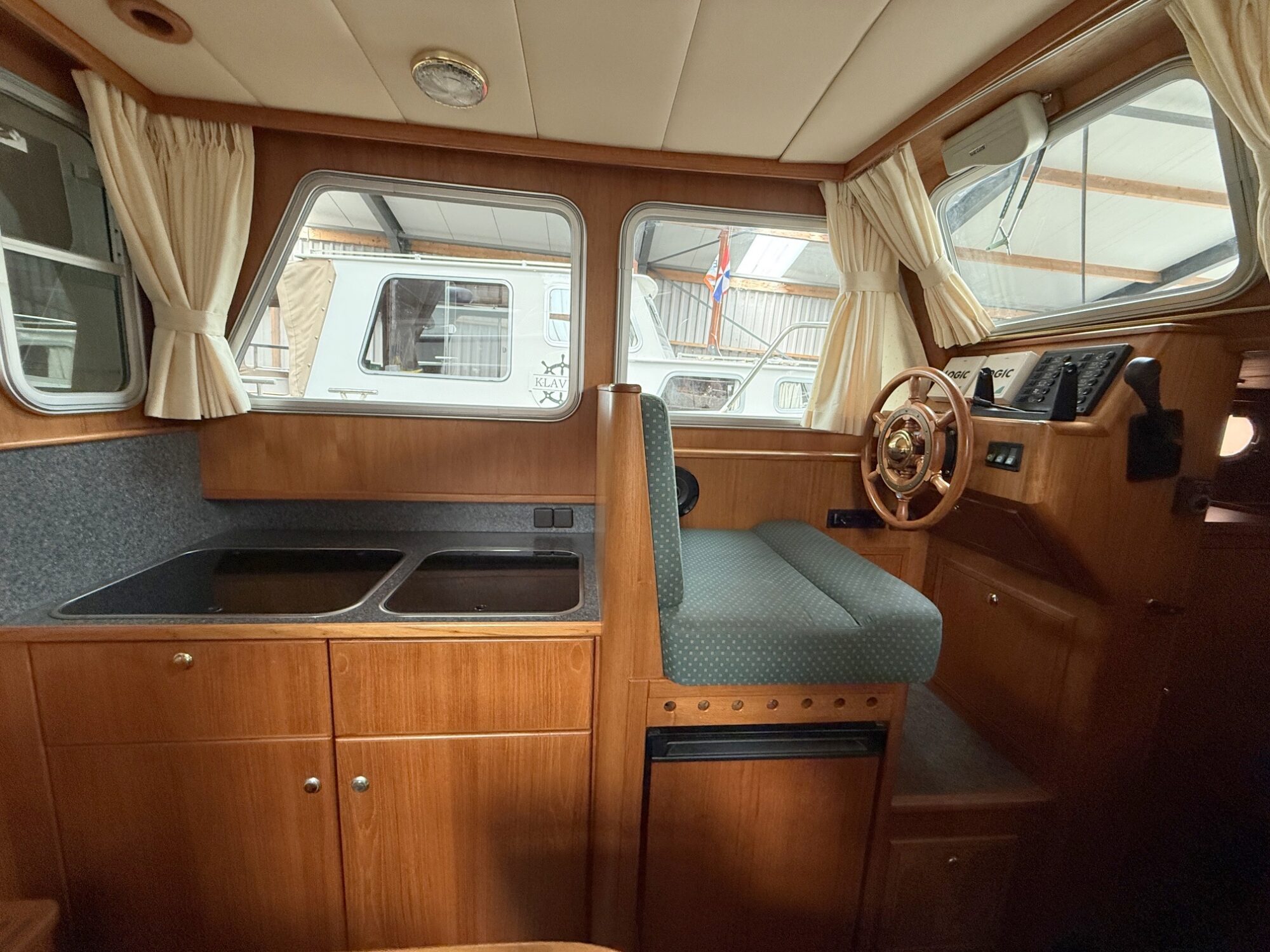 Barkas 8.30 OK 2007 – Teakhouten luxe met boegschroef - Foto 5
