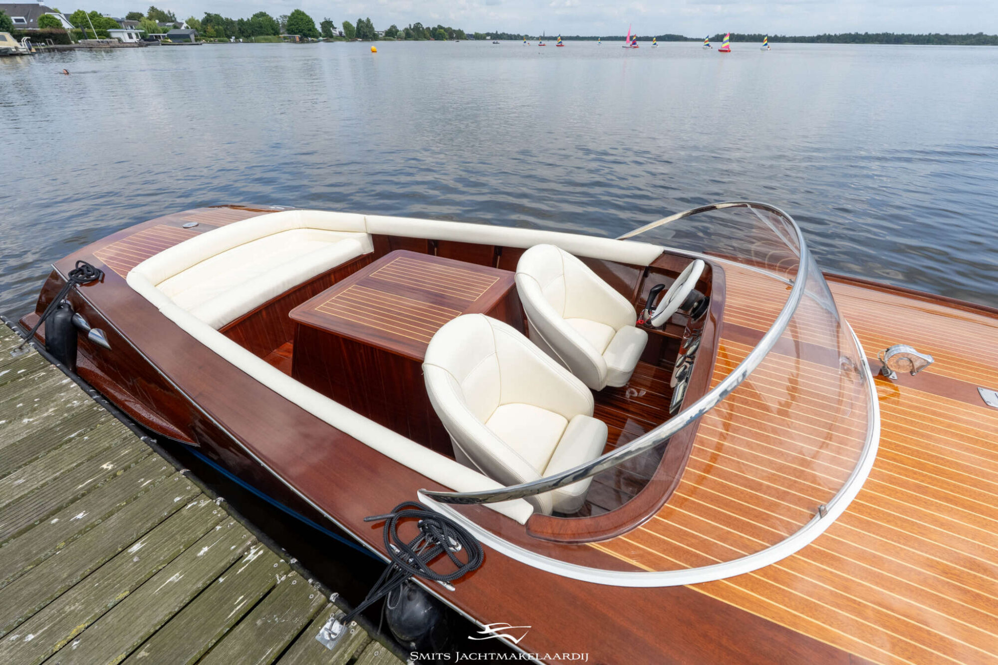 Divank Uscire 635 2010 – Mahonie V8-klassieker - Foto 13
