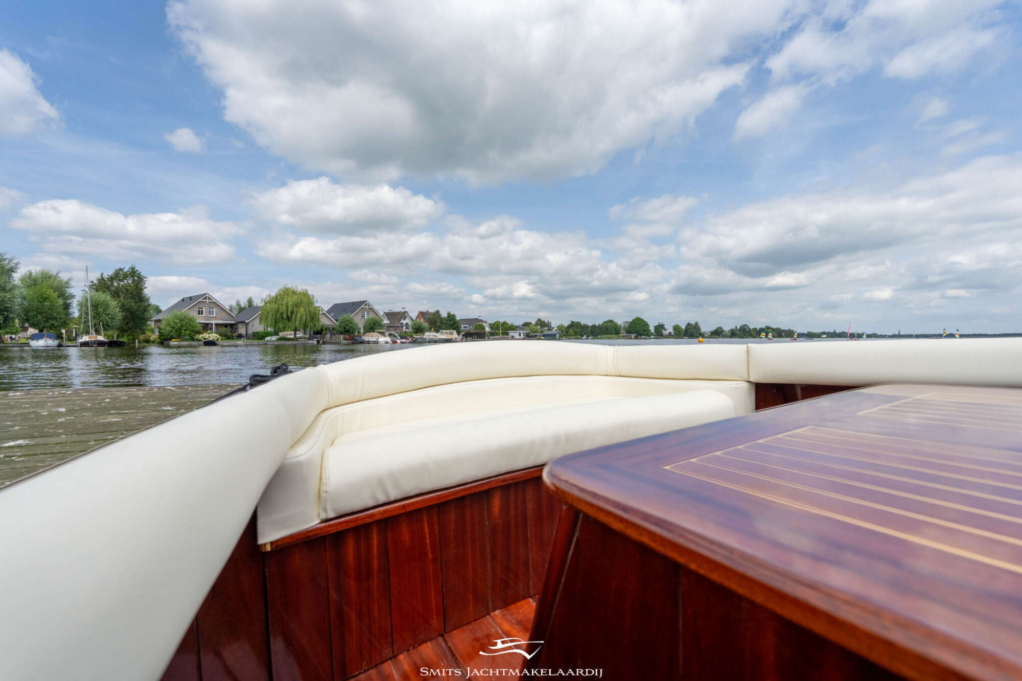 Divank Uscire 635 2010 – Mahonie V8-klassieker - Foto 19