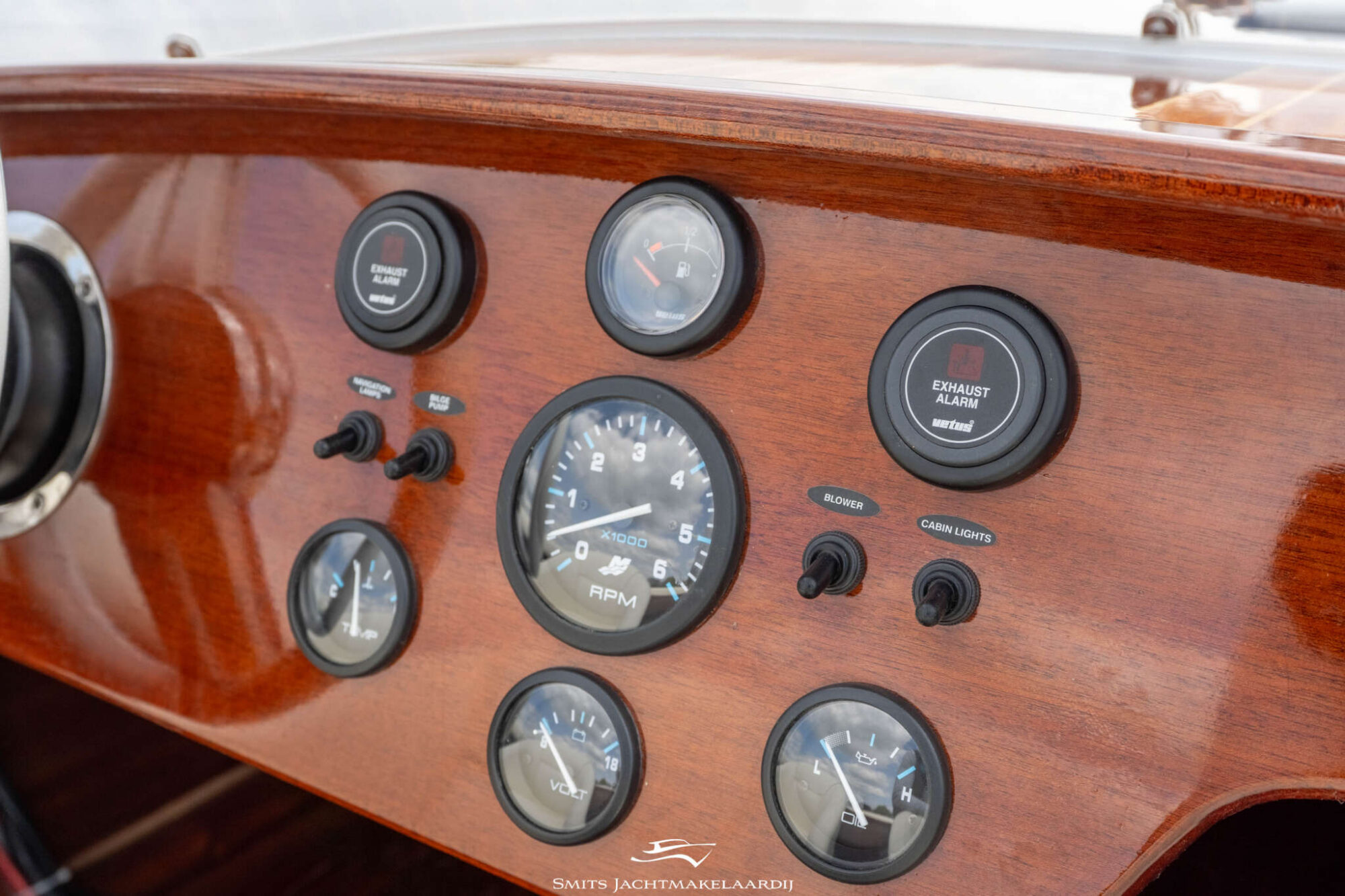 Divank Uscire 635 2010 – Mahonie V8-klassieker - Foto 25