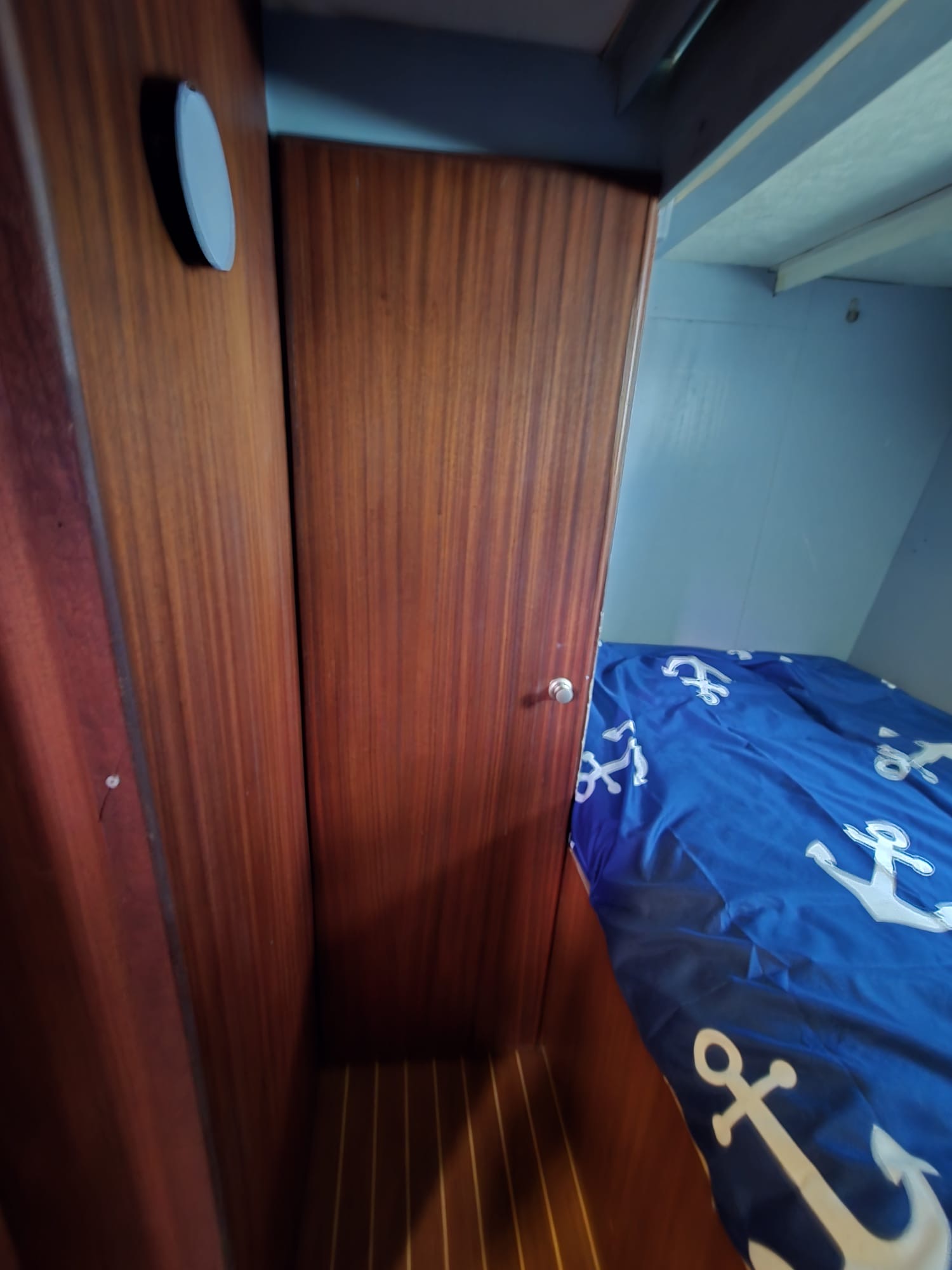Marhen Kruiser 15.00 AK Cabrio 2004 – Ruim woonschip met mahonie afwerking - Foto 18