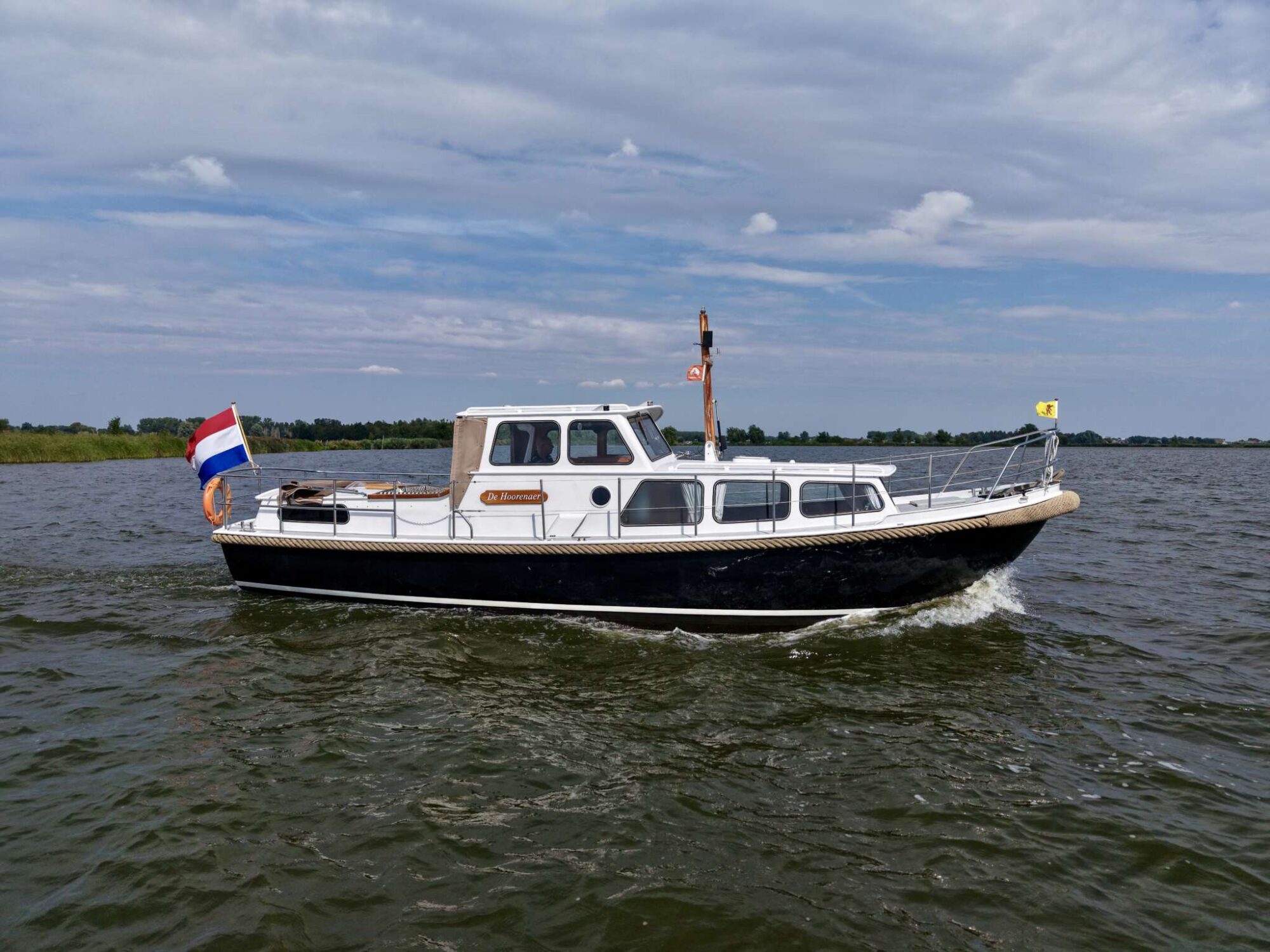 Tjeukermeer Vlet 10.50 uit 1977 – klassieke stalen vlet