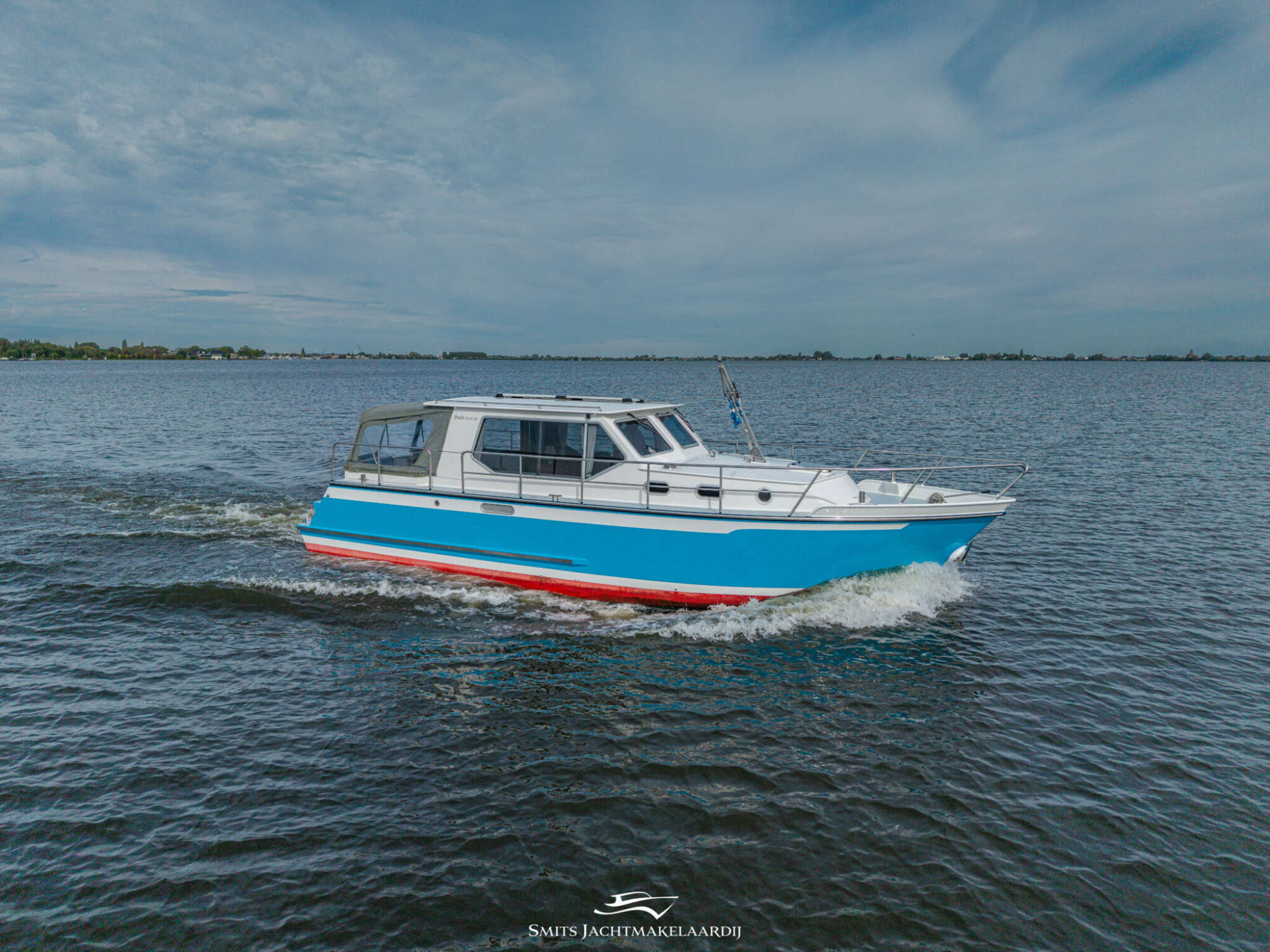 Bach Yacht 35 OK 2005 – stalen kruiser met lage doorvaart