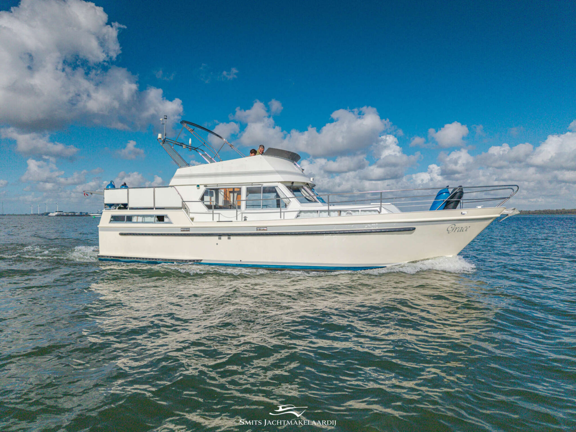Drettmann Grace 13.00 Flybridge 1984 – sportboot met flybridge