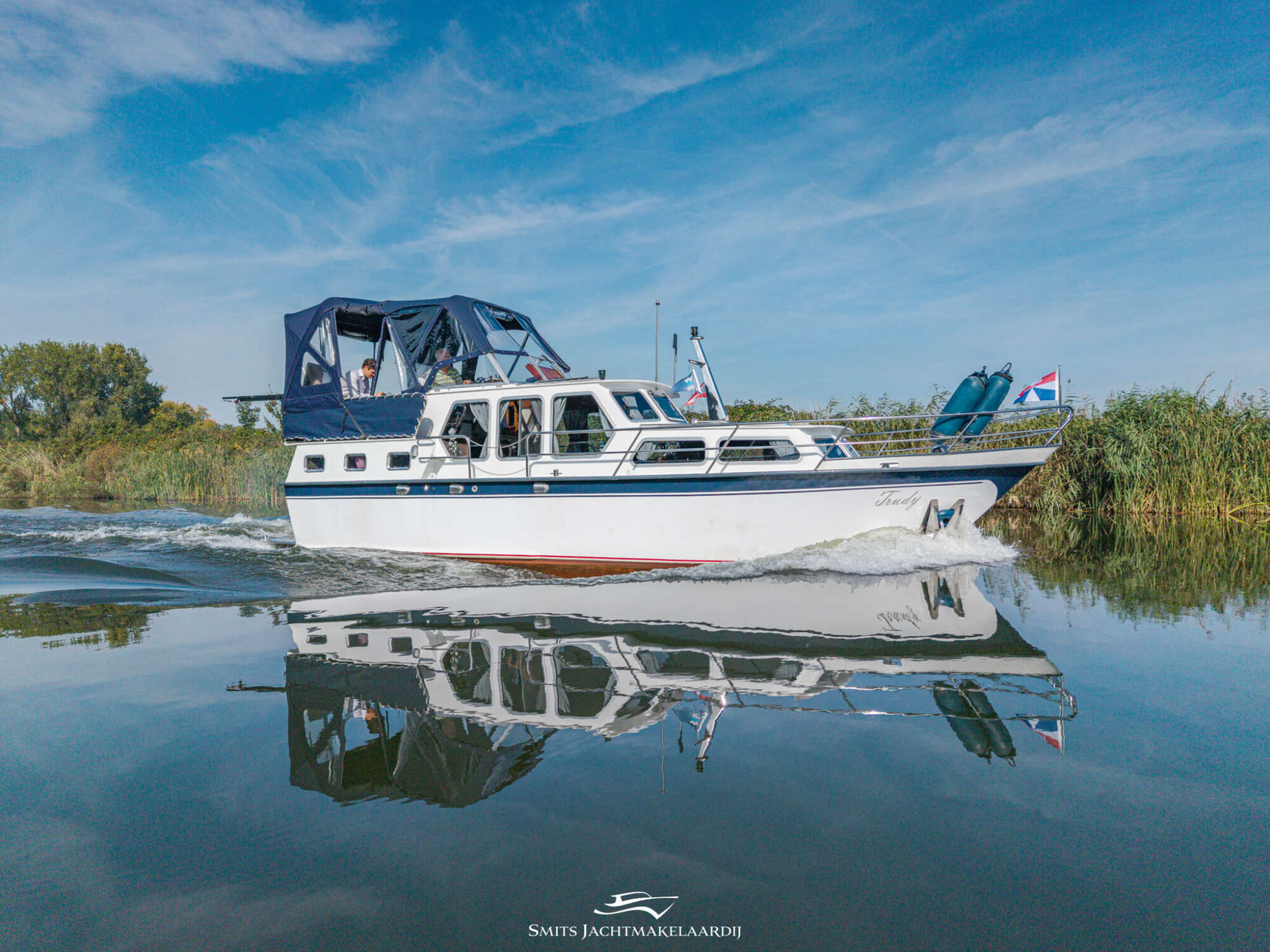 Proficiat Kruiser 10.00 AK (1988) – stalen kajuitboot