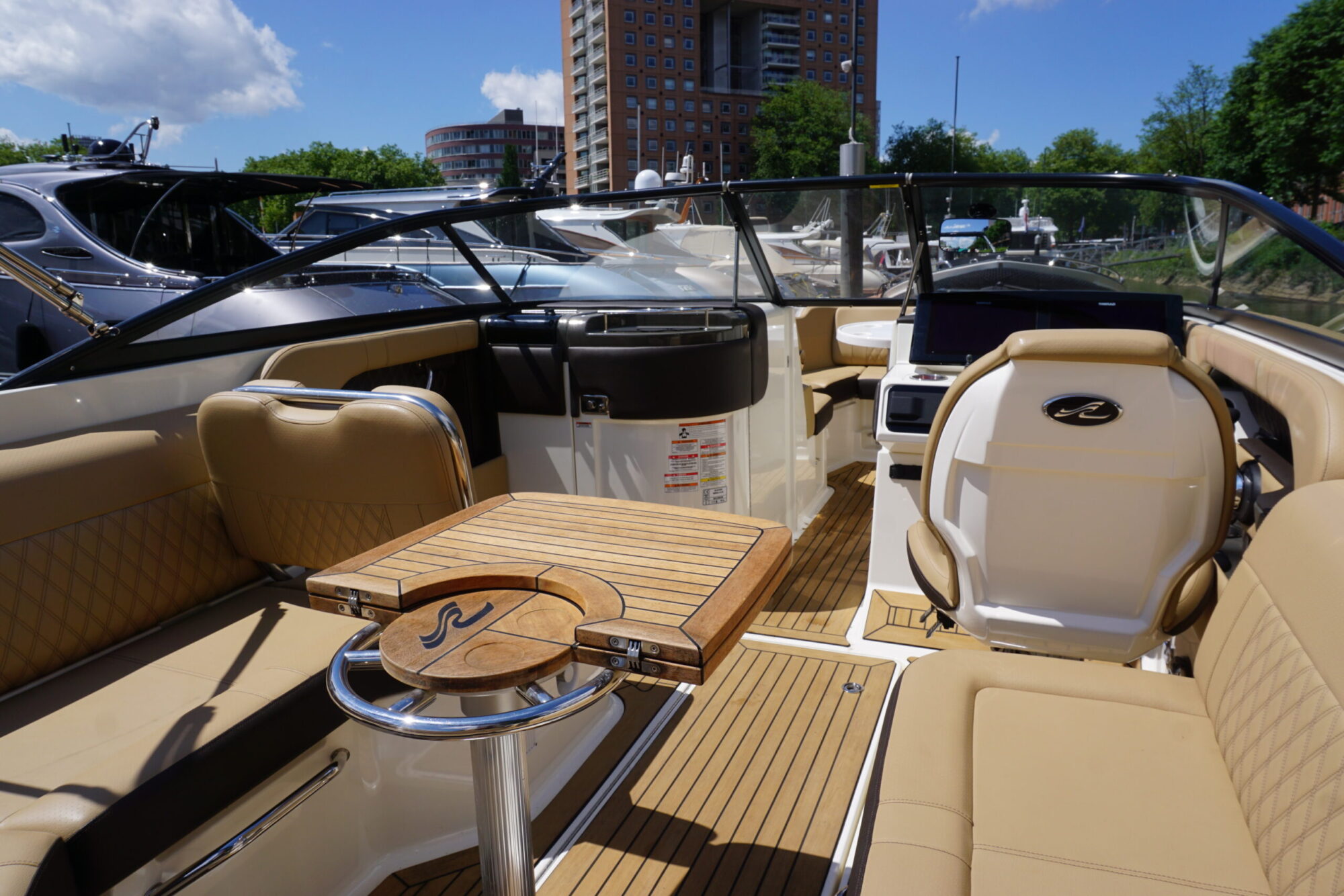 Sea Ray 250 SLX 2018 – snelvarend met 350 pk MerCruiser - Foto 12