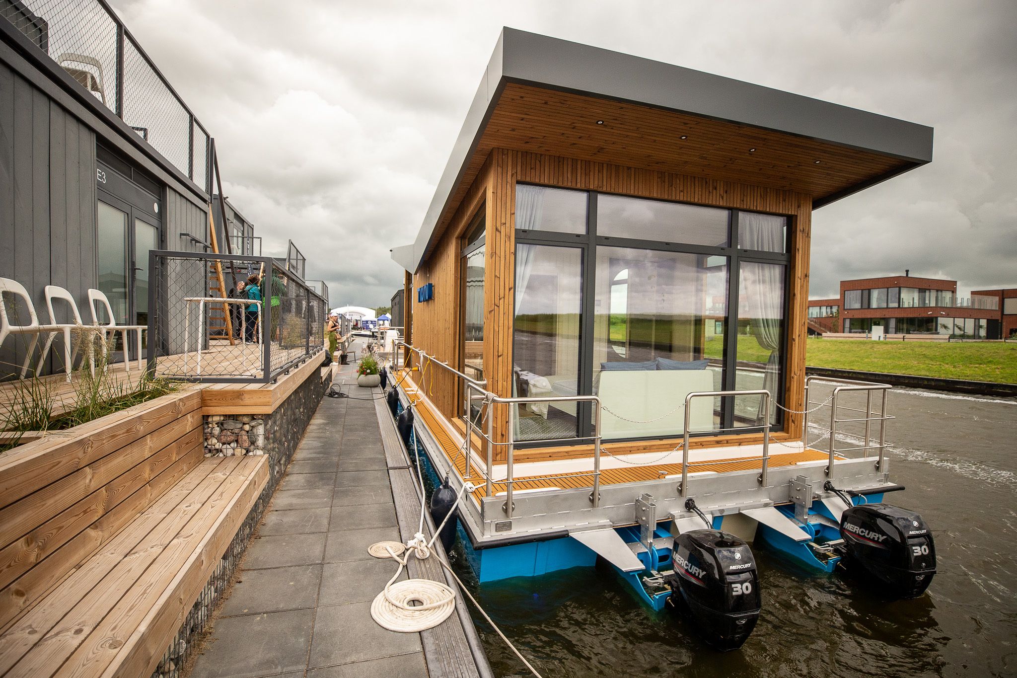 Twin Butterfly Houseboat 2026 – Zelfvarende woonboot nieuwbouw - Foto 2