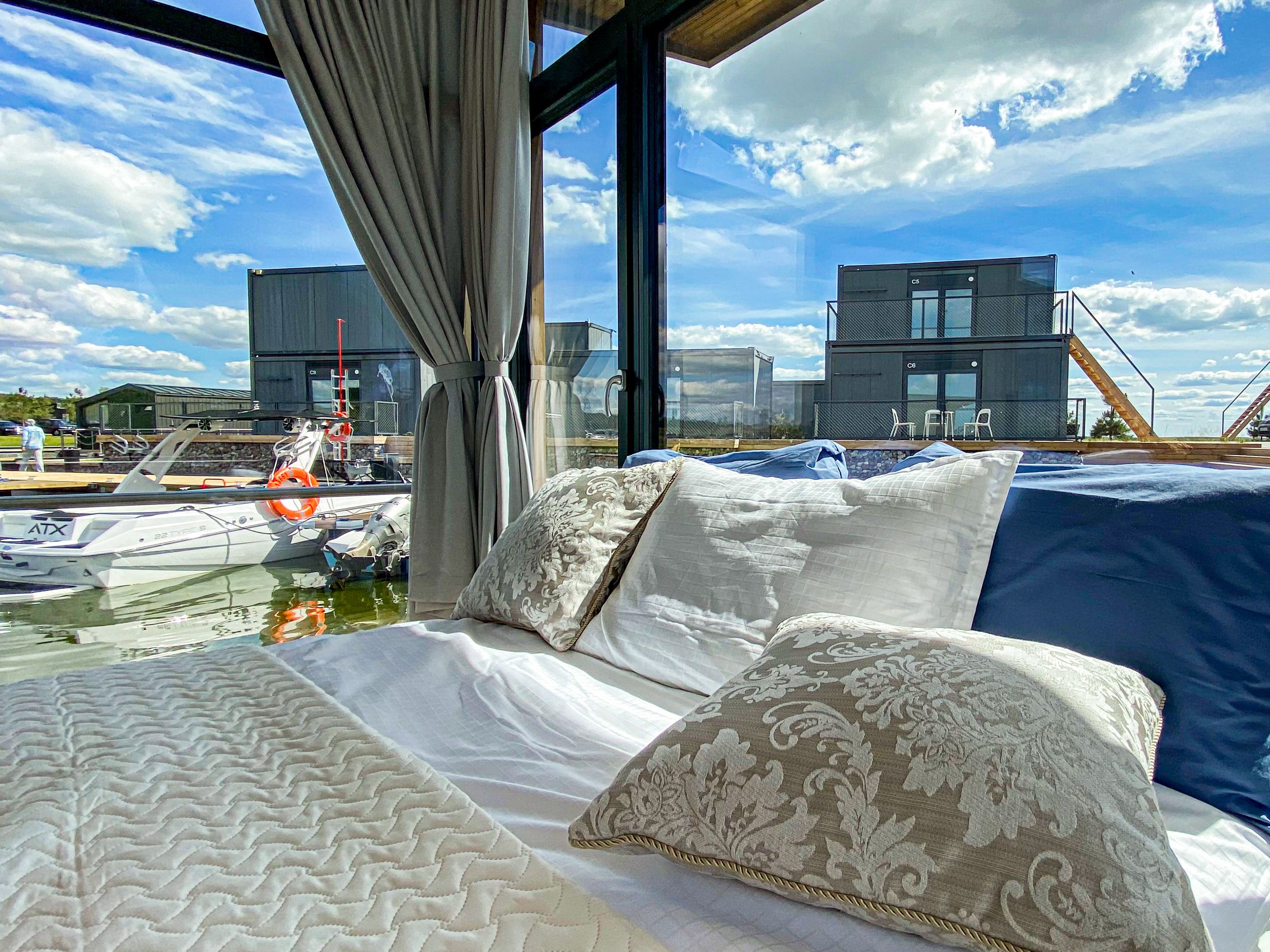 Twin Butterfly Houseboat 2026 – Zelfvarende woonboot nieuwbouw - Foto 15
