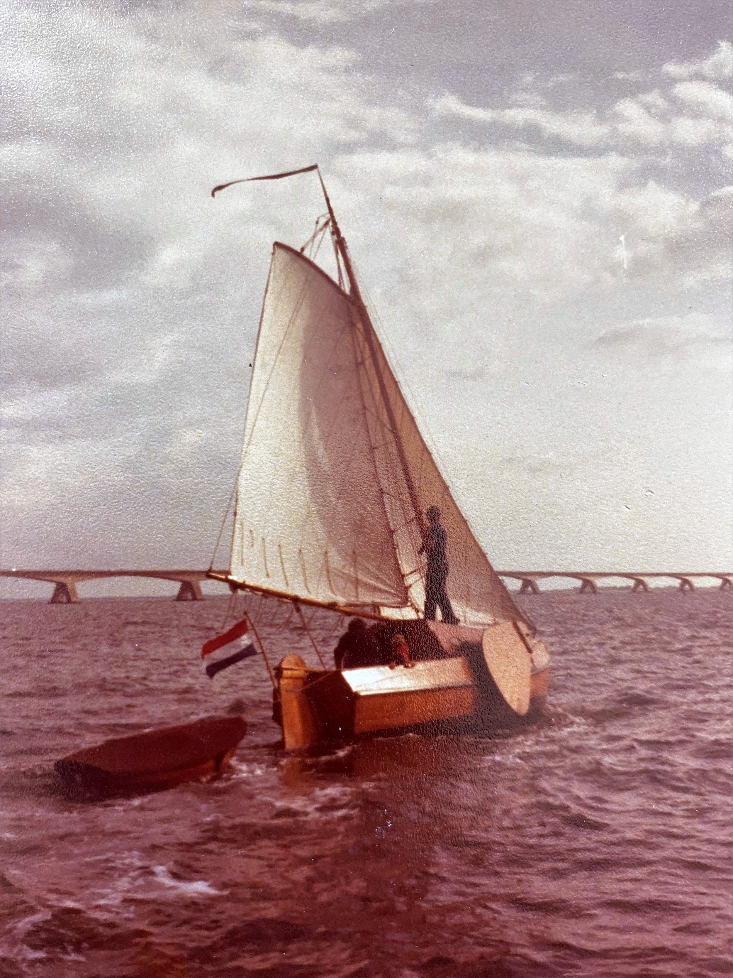 Friese Kajuitschouw 1967 – Duits eiken en zwaarden - Foto 4