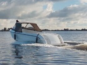 Amperaboat 630e 2021 – Elektrische sloep met 8 uur bereik - Foto 4