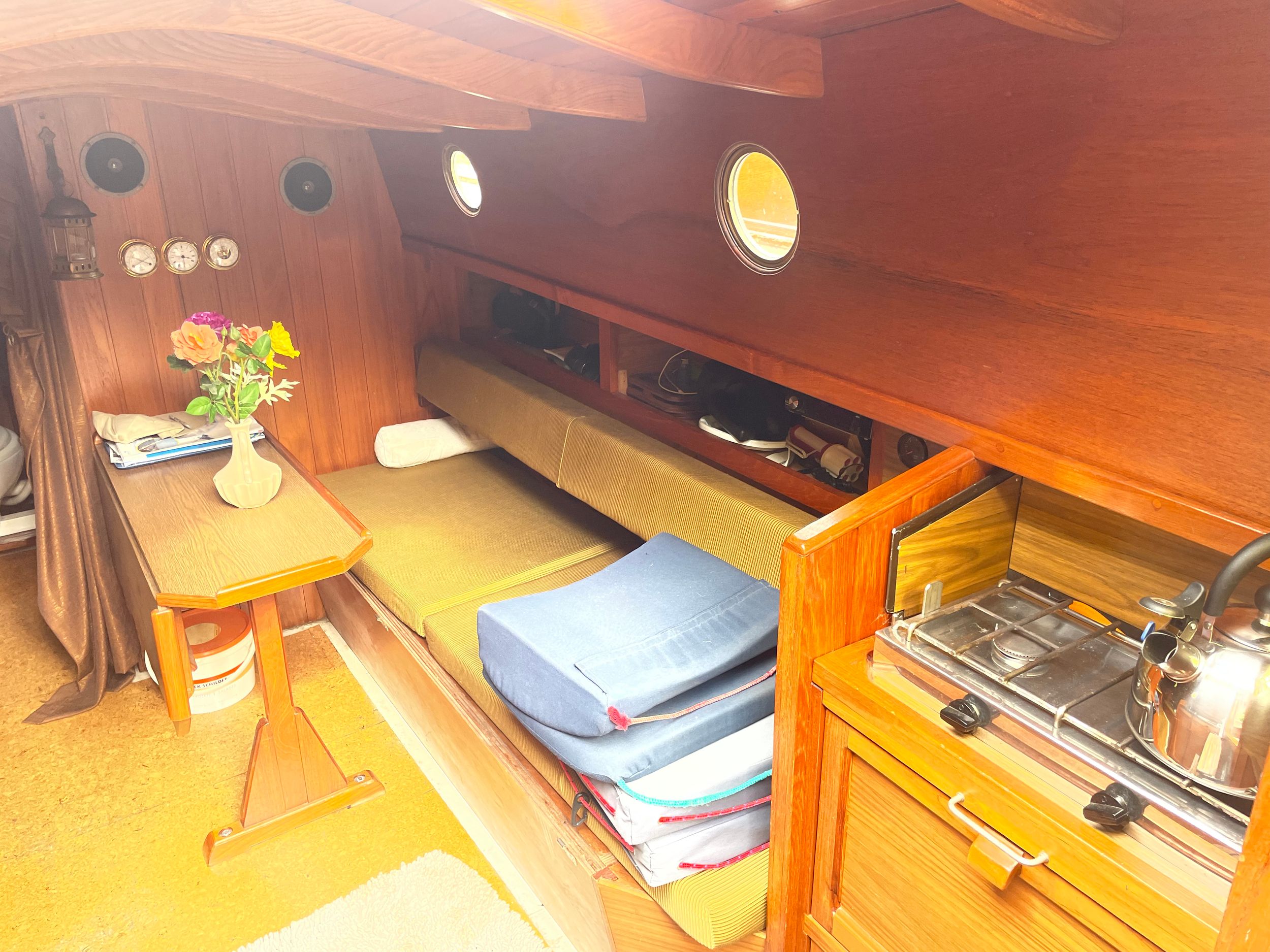 Gipon Grundel 800 1978 – stalen zeilboot met teak en glas-in-lood - Foto 14