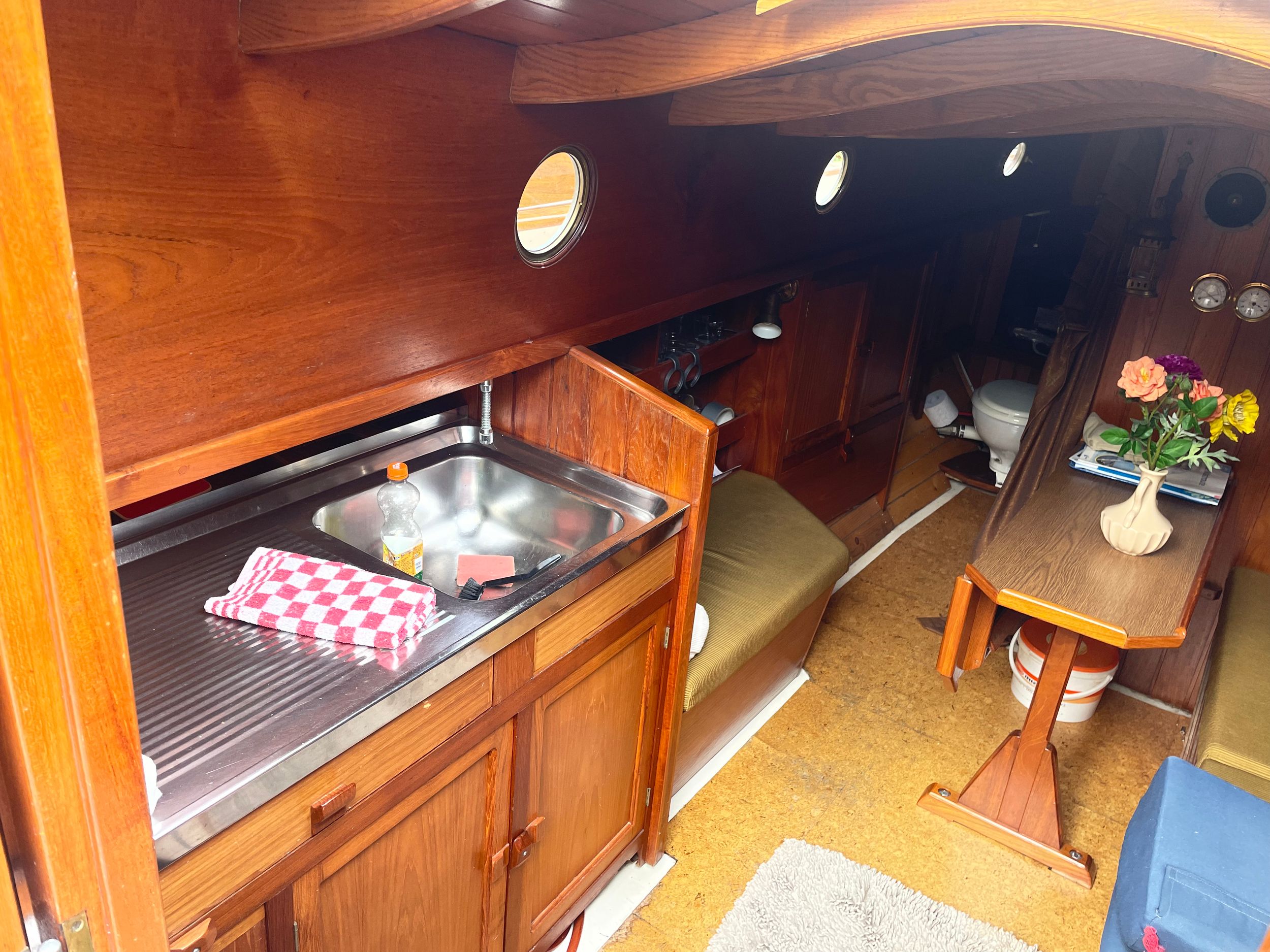 Gipon Grundel 800 1978 – stalen zeilboot met teak en glas-in-lood - Foto 15
