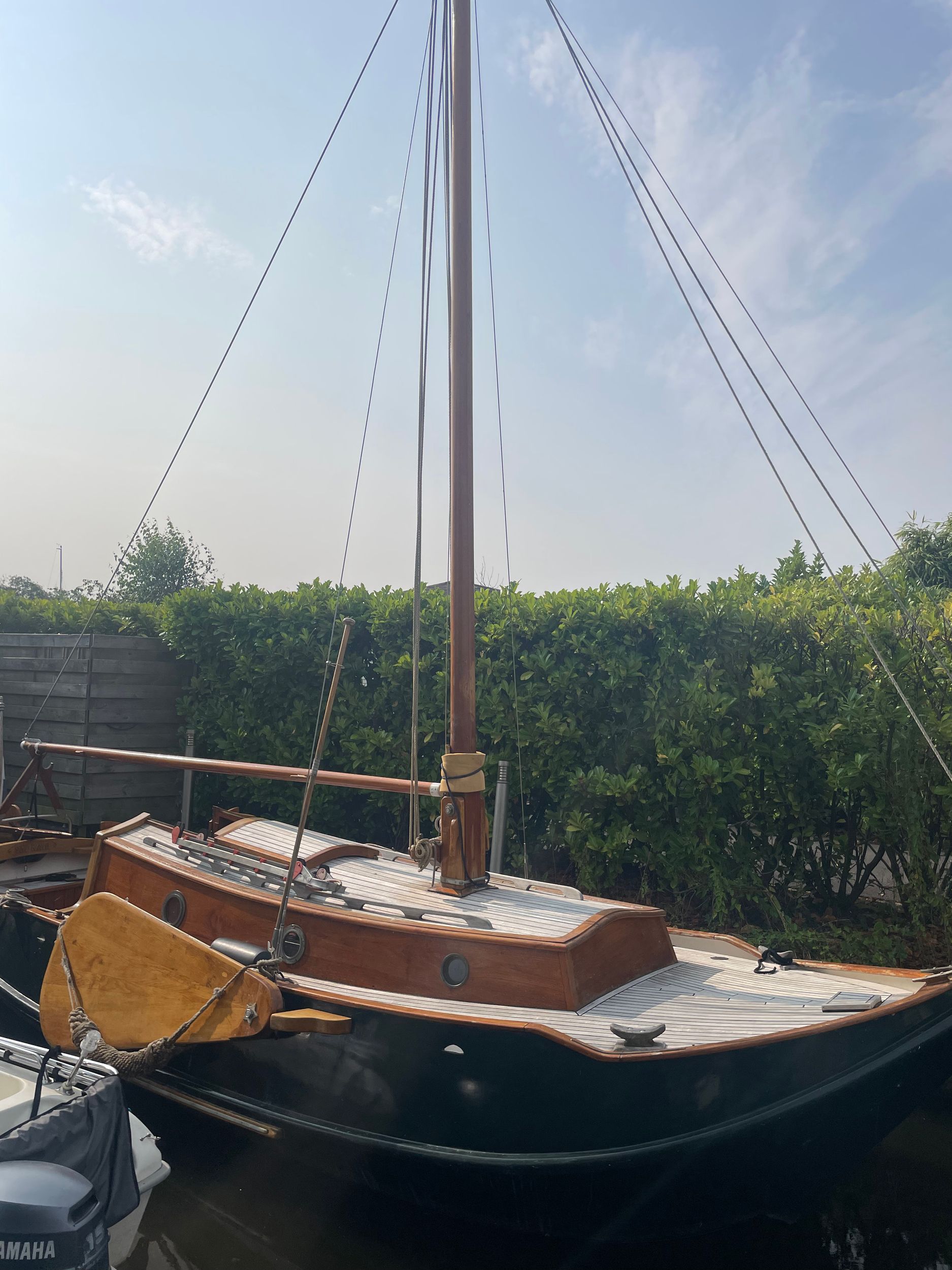 Gipon Grundel 800 1978 – stalen zeilboot met teak en glas-in-lood - Foto 3