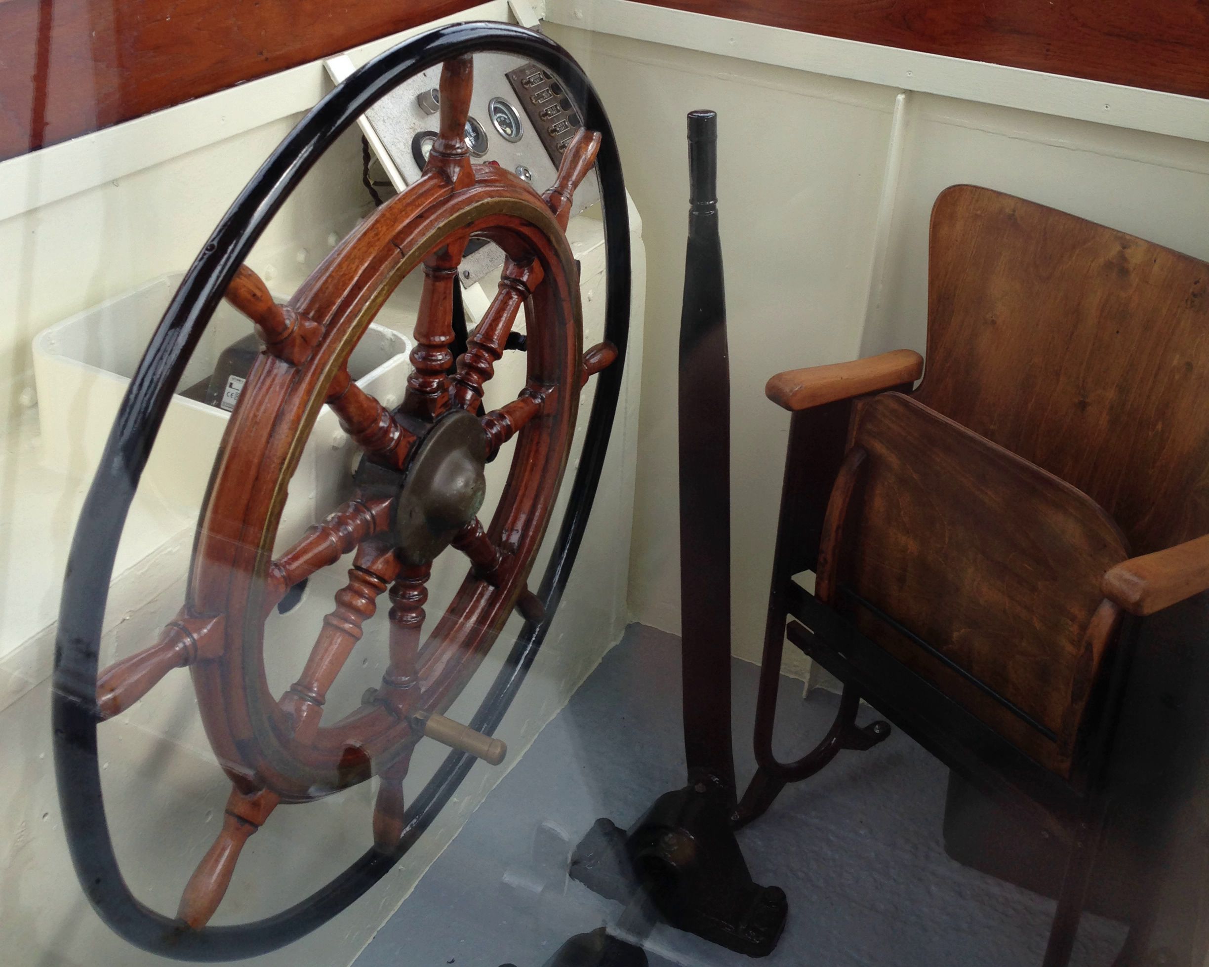 Sleepboot Amsterdammer 1920 – geringe doorvaarthoogte 1,75m - Foto 11