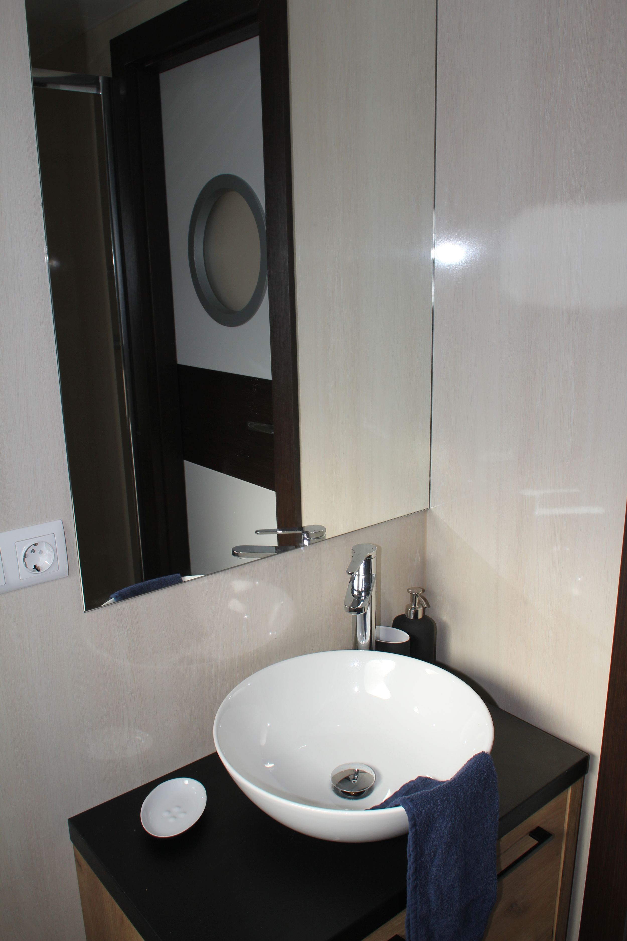 Campi 400 2020 – Stalen houseboat met charteroptie Harderwijk - Foto 16