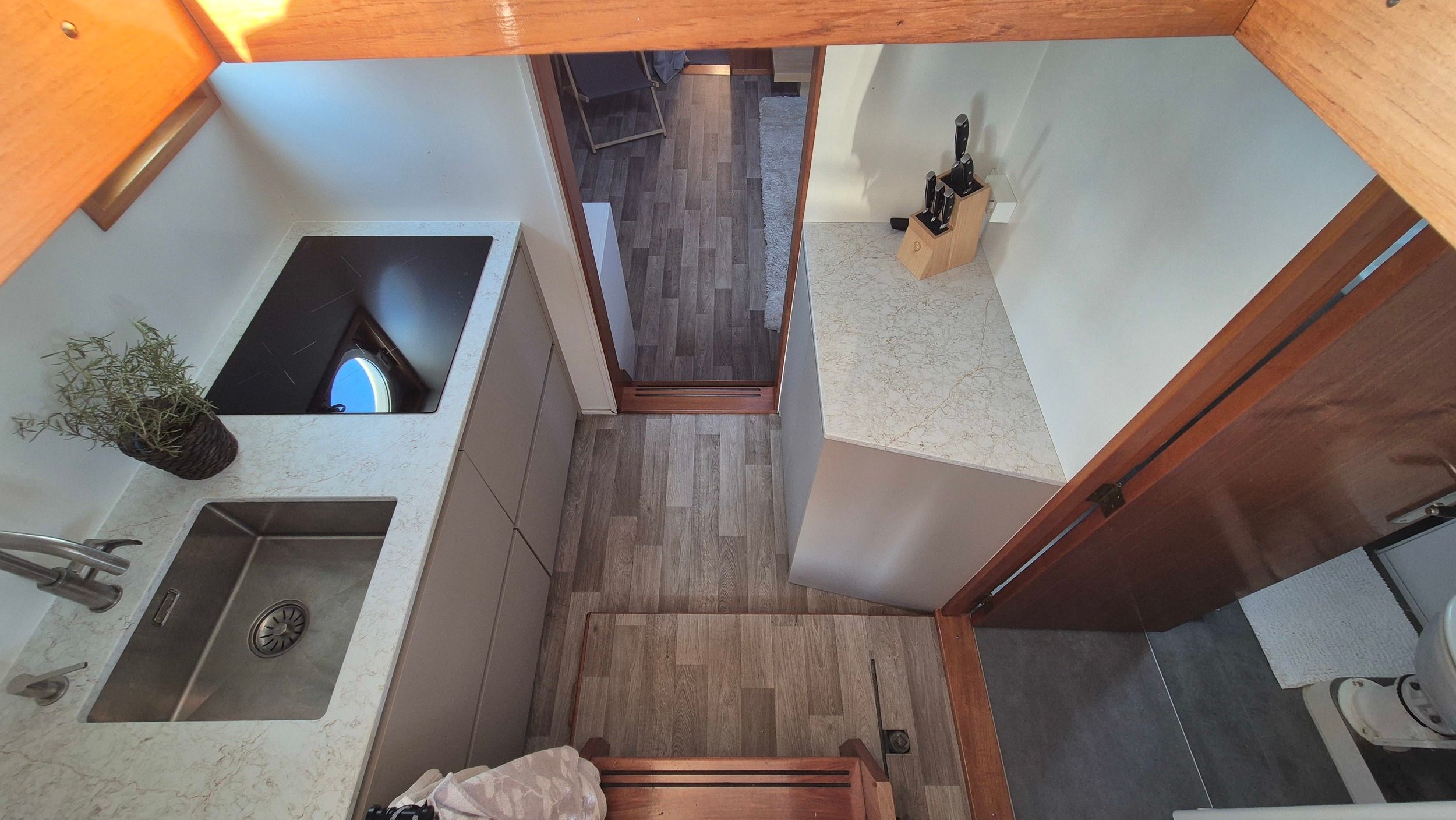 Botter 1935 – woonschip met recente refit - Foto 28