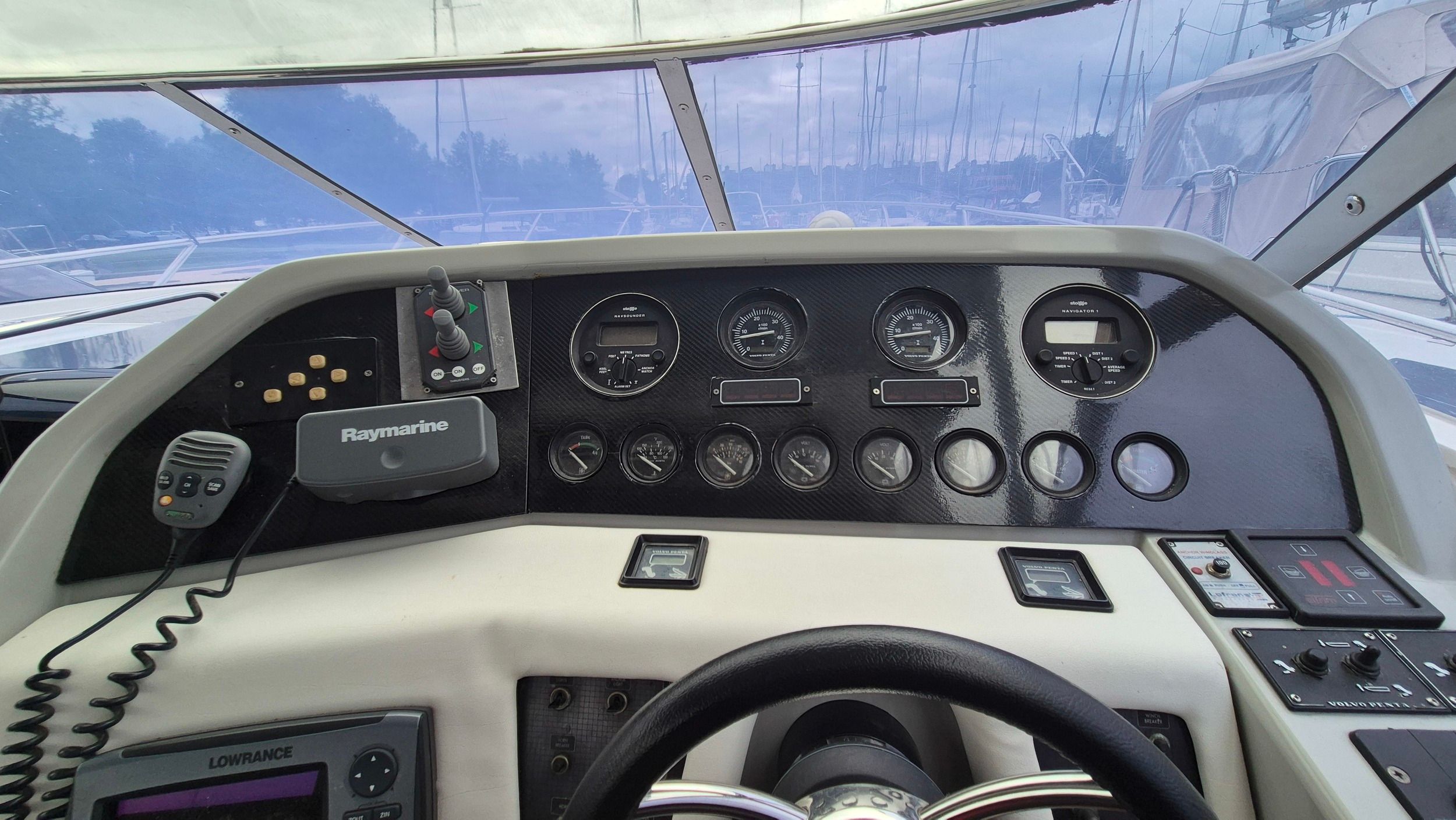Sunseeker 38 Martinique 1990 – Britse sportcruiser met refit - Foto 24