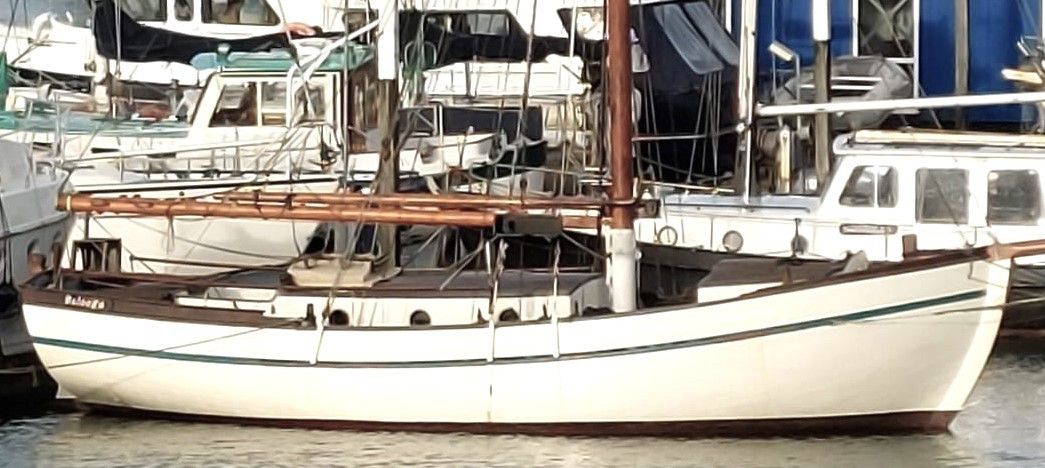 Zeegaand Zeilschip Galjas 1978 – Houten s-spant met achterspiegel - Foto 1