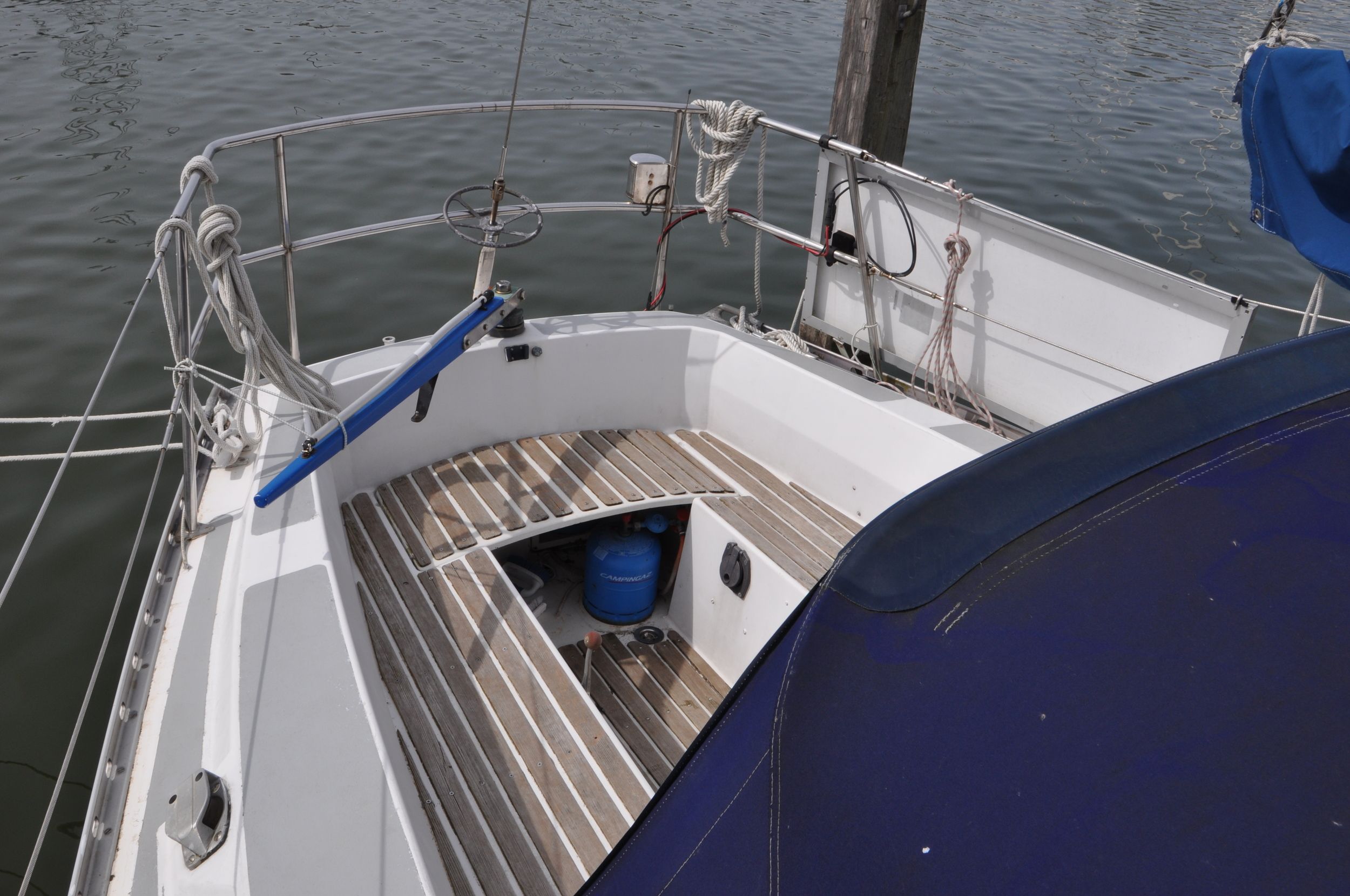Standfast 33 1978 – Zeewaardige Polyester Zeilboot uit Breskens - Foto 4