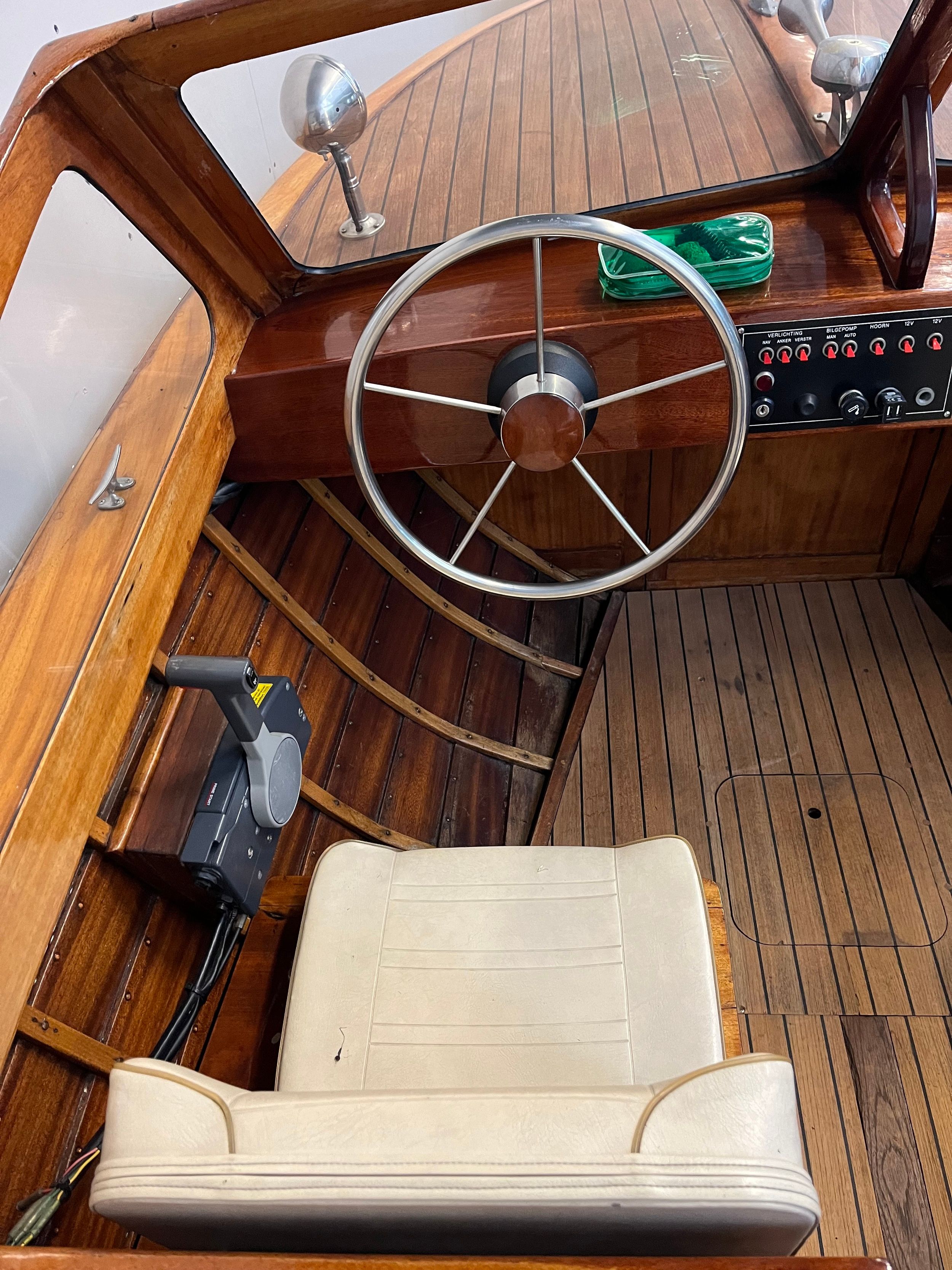 Flying Finn 5.25 1960 – Klassiek houten motorbootje met trailer - Foto 13
