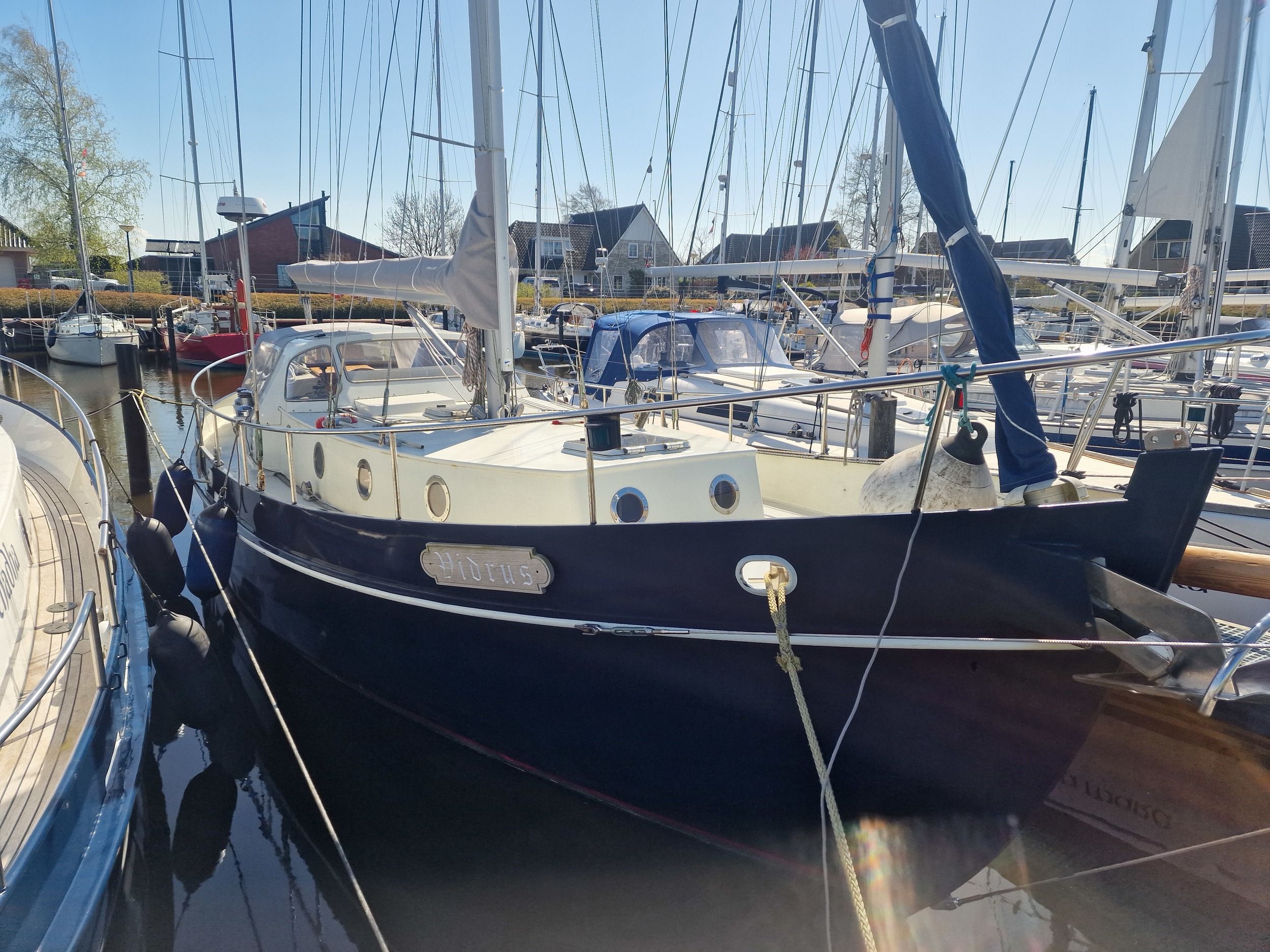 Vikingbank Vripack 1100 (2000) – Stalen klassieker met zwaardkiel