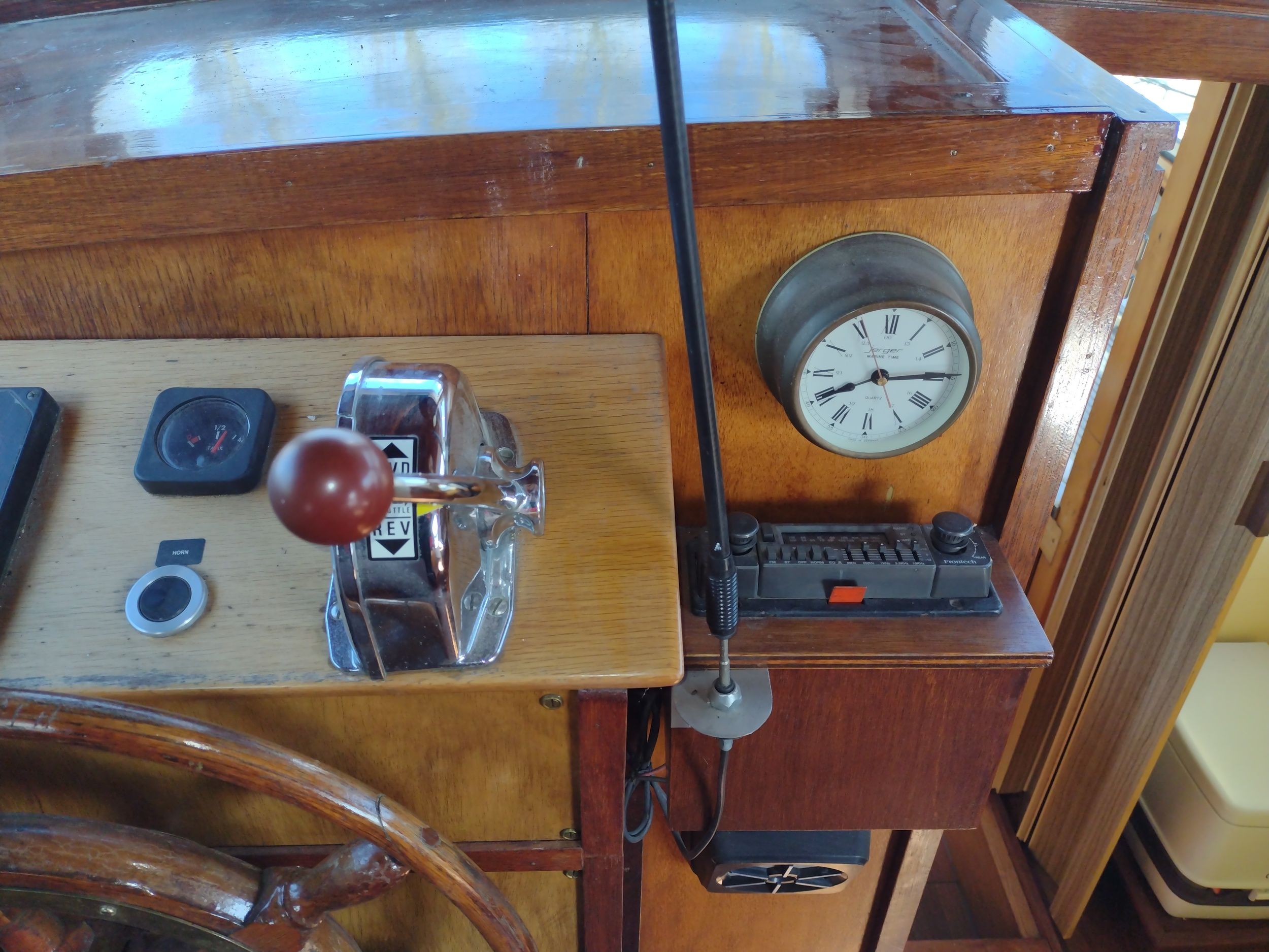 Boornkruiser 880 OK/AK 1982 – stalen motorkruiser met 4 hutten - Foto 27